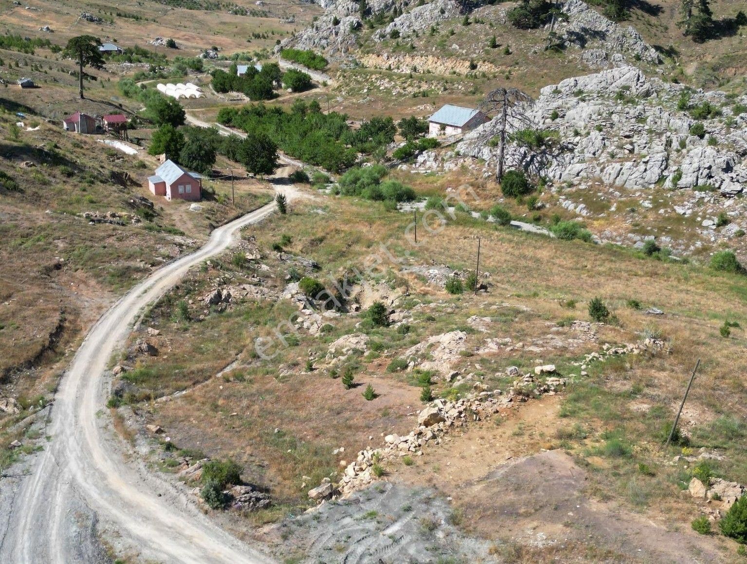 Alanya Söğüt Yaylası Satılık 4670 M2 Müstakil Tapulu Tarla - Görsel 4