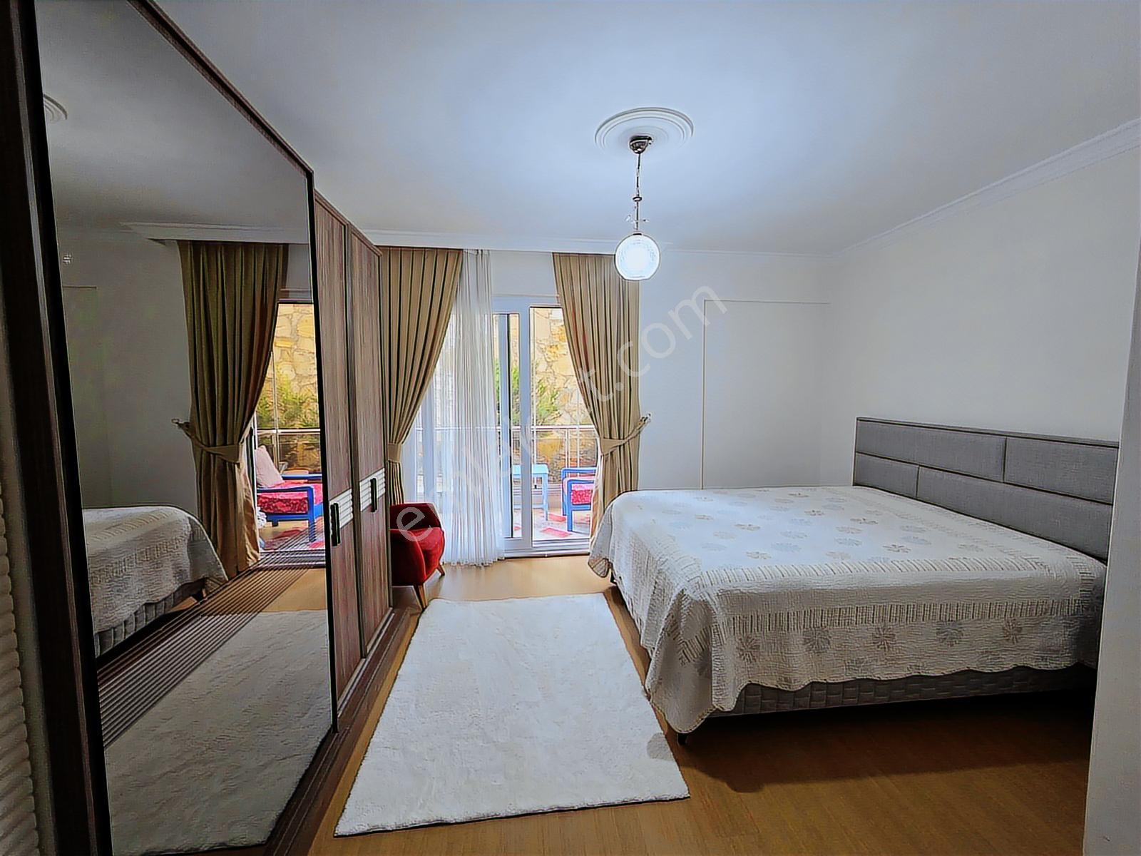 Yeni Foça Karasu Sitesi Bahçe Dubleks Satılık Daire - Görsel 17