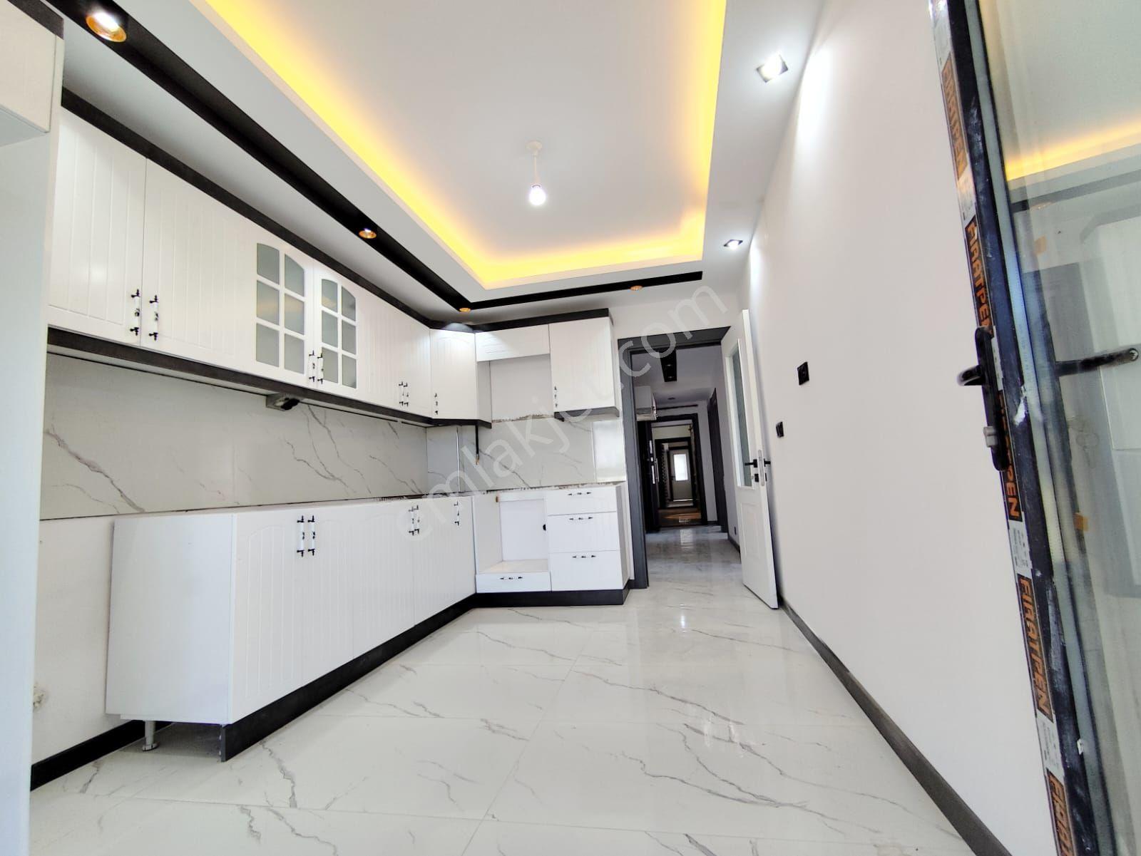 Fazelden Şehir Hastanesi Yakını 2+1 Özel Garajlı Ebeveyn Banyolu Ayrık Nizam Daireler