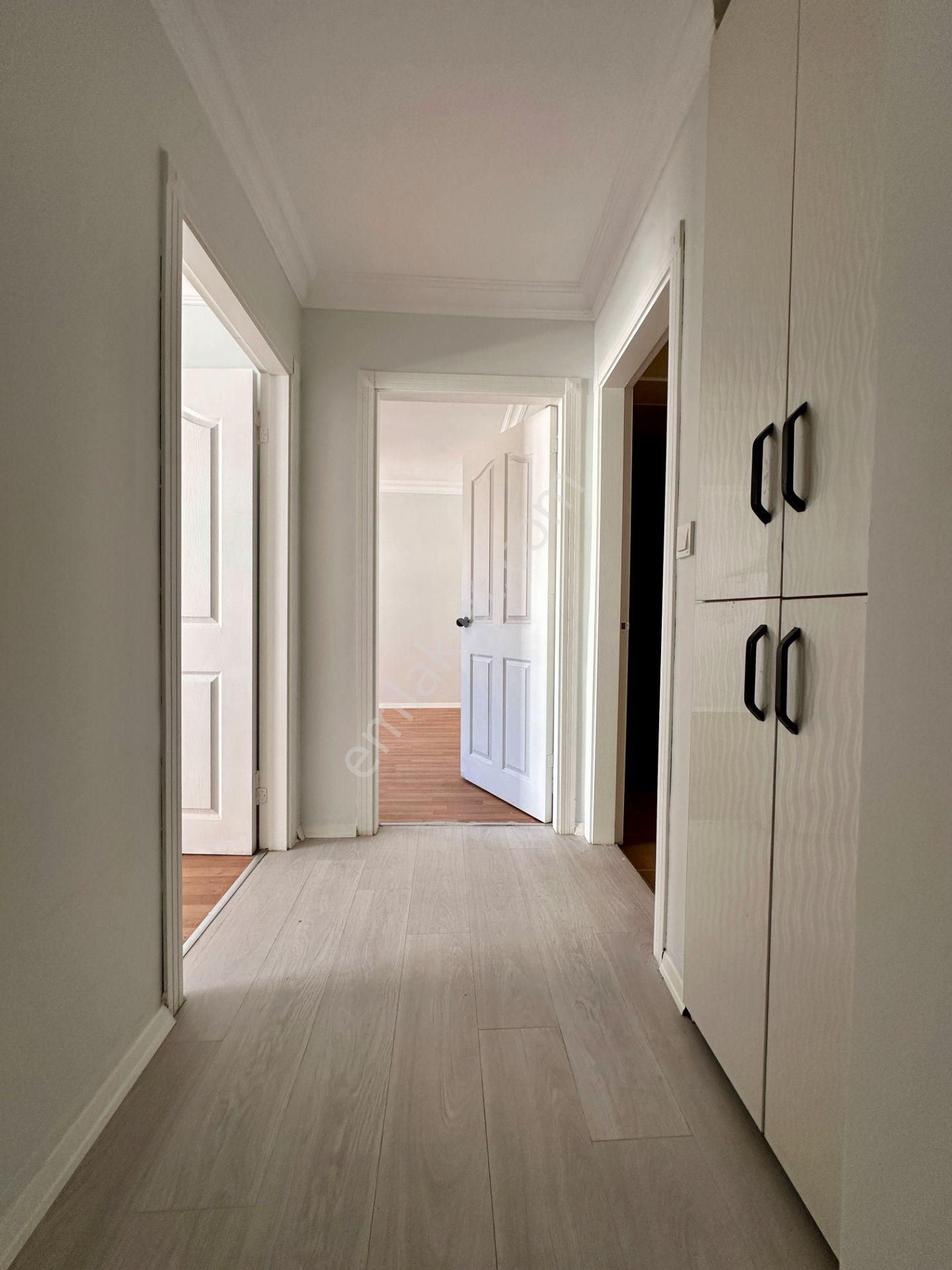 Taşcılar'dan Merkezde 2.kat 3+1 Park Manzaralı Güney Cephe Daire - Görsel 22