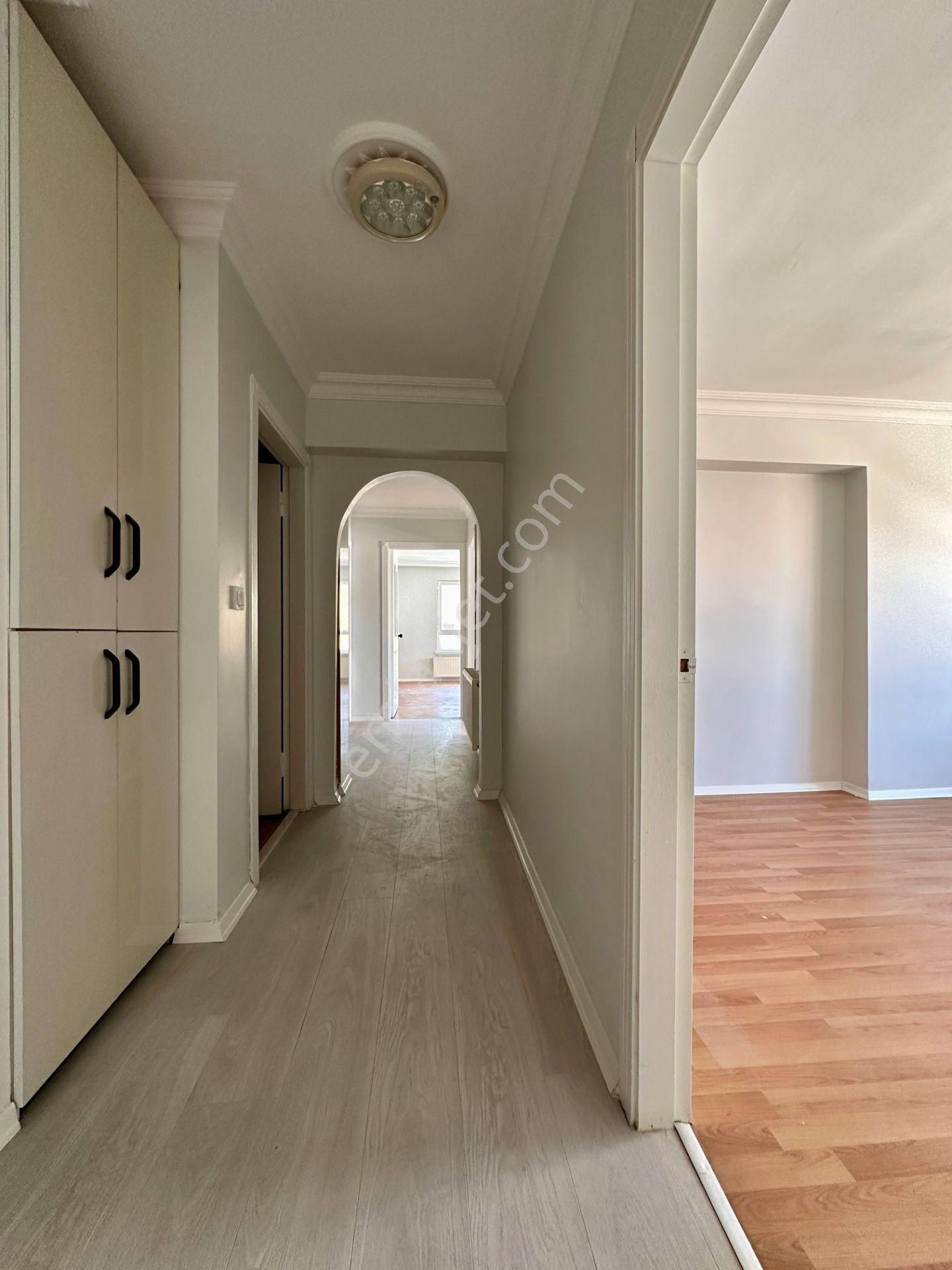 Taşcılar'dan Merkezde 2.kat 3+1 Park Manzaralı Güney Cephe Daire - Görsel 25