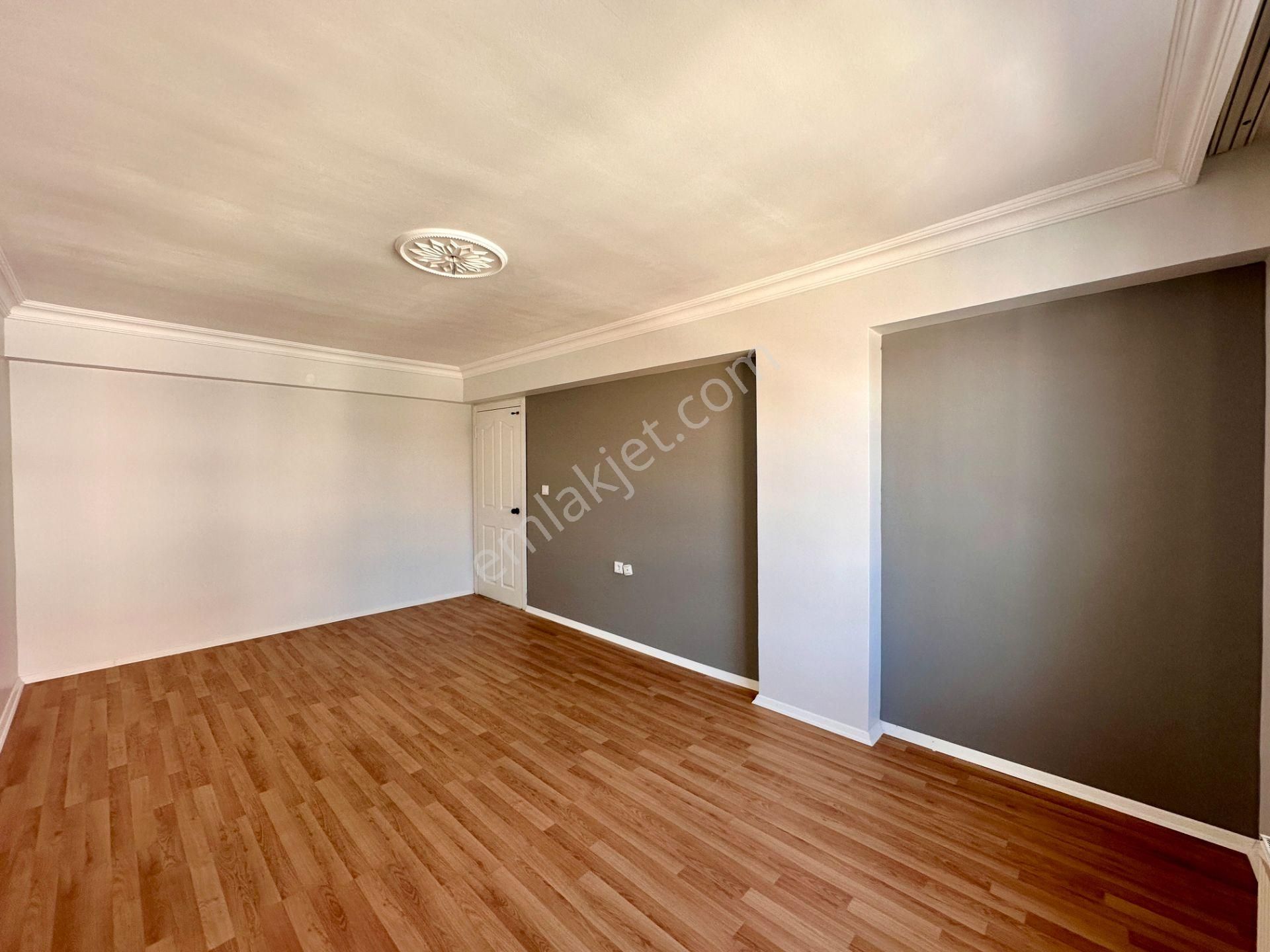 Taşcılar'dan Merkezde 2.kat 3+1 Park Manzaralı Güney Cephe Daire - Görsel 24