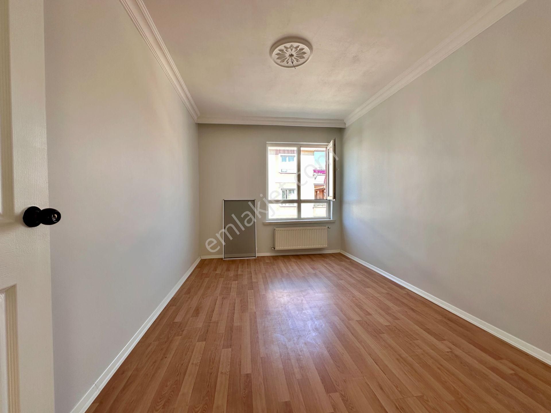 Taşcılar'dan Merkezde 2.kat 3+1 Park Manzaralı Güney Cephe Daire - Görsel 12