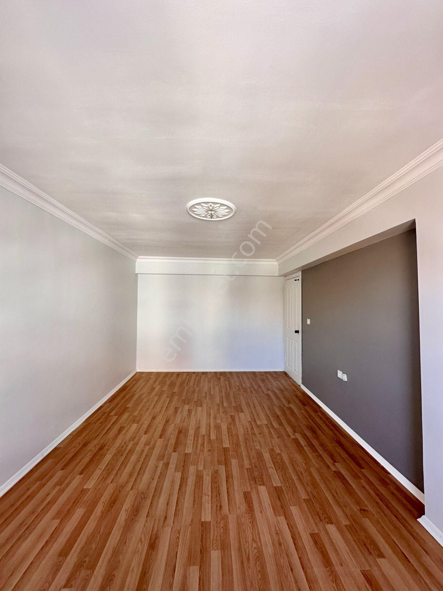 Taşcılar'dan Merkezde 2.kat 3+1 Park Manzaralı Güney Cephe Daire - Görsel 23