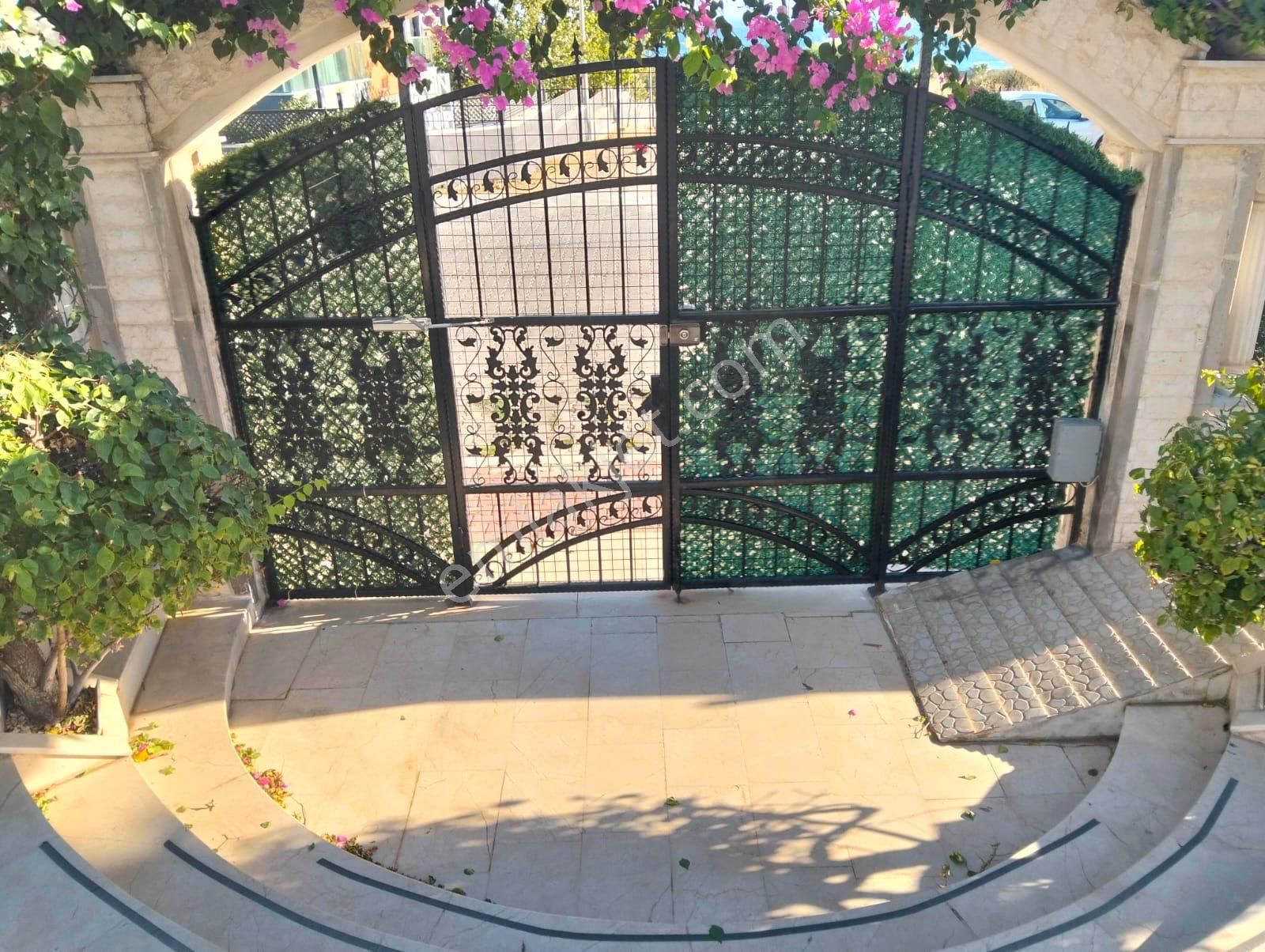 Didim Altınkum Mah. 2+1 Lüx Site İçi Havuzlu Denize 150 Metre Bahçeli Dubleks - Görsel 6