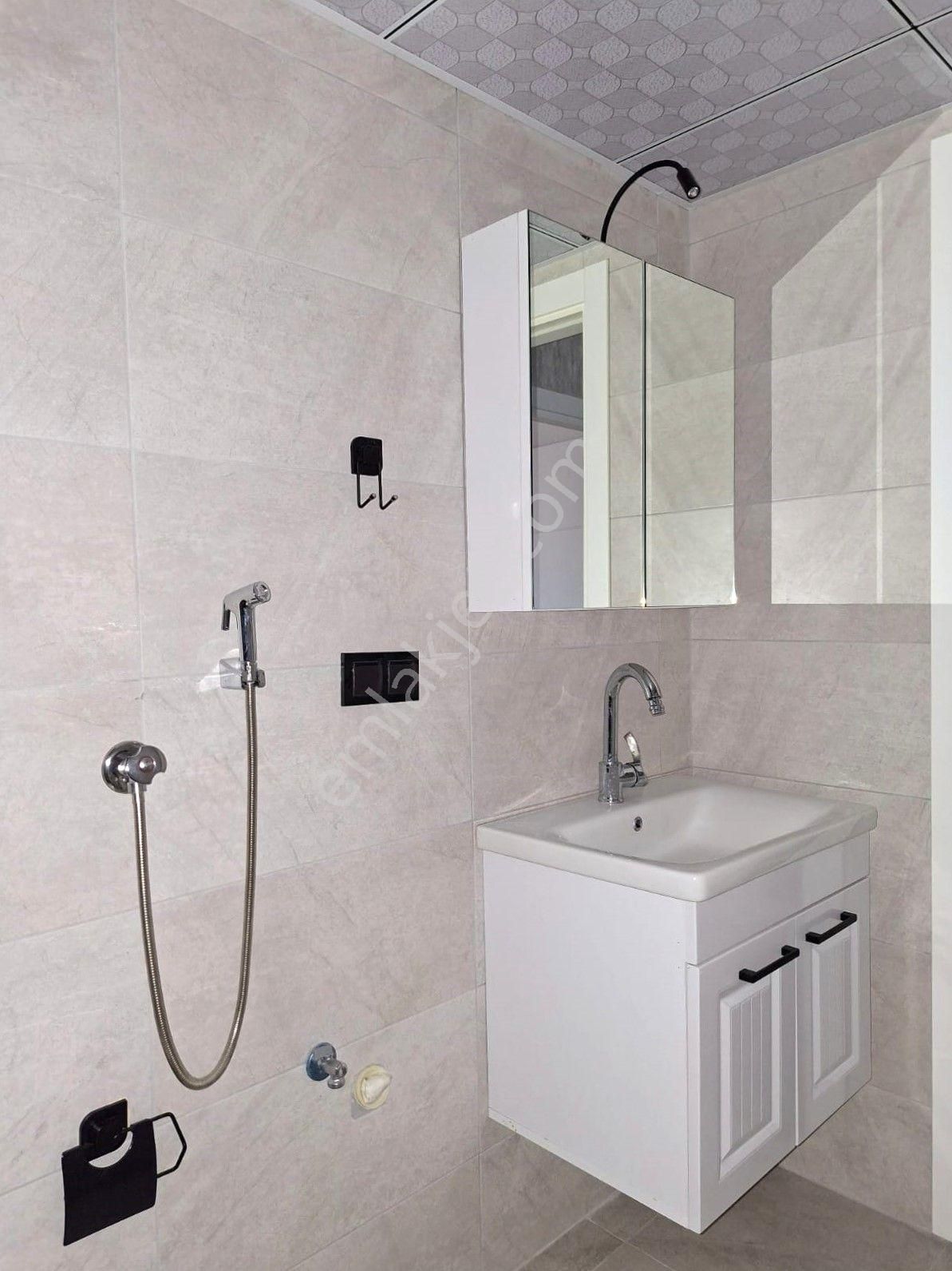 Recep Ümit'ten Esentepe Mahallesi Teı Fabrikası Yakını Kiralık 1+1 [ Sıfır ] Ayarında Fırsat Daire - Görsel 25