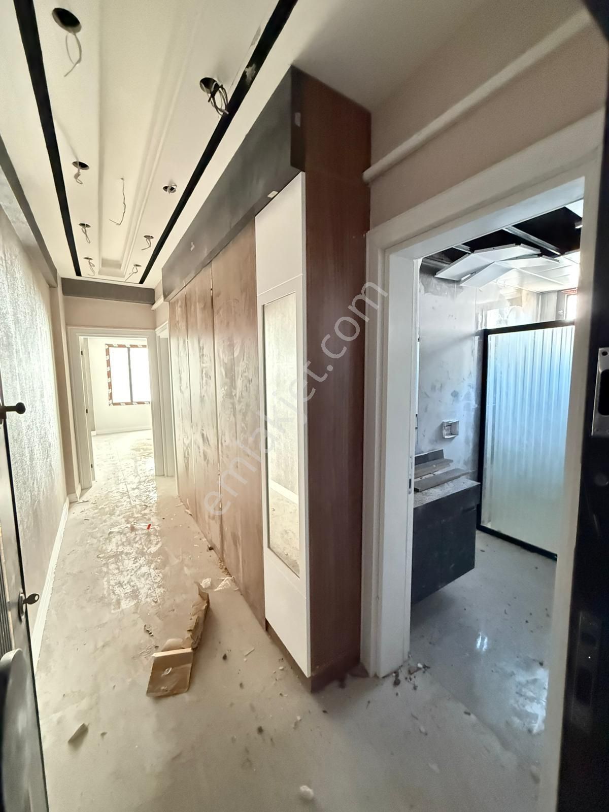 Barak Emlak’tan Eski Avm Arkası Satılık 1+1 Lüks Dairemiz - Görsel 8