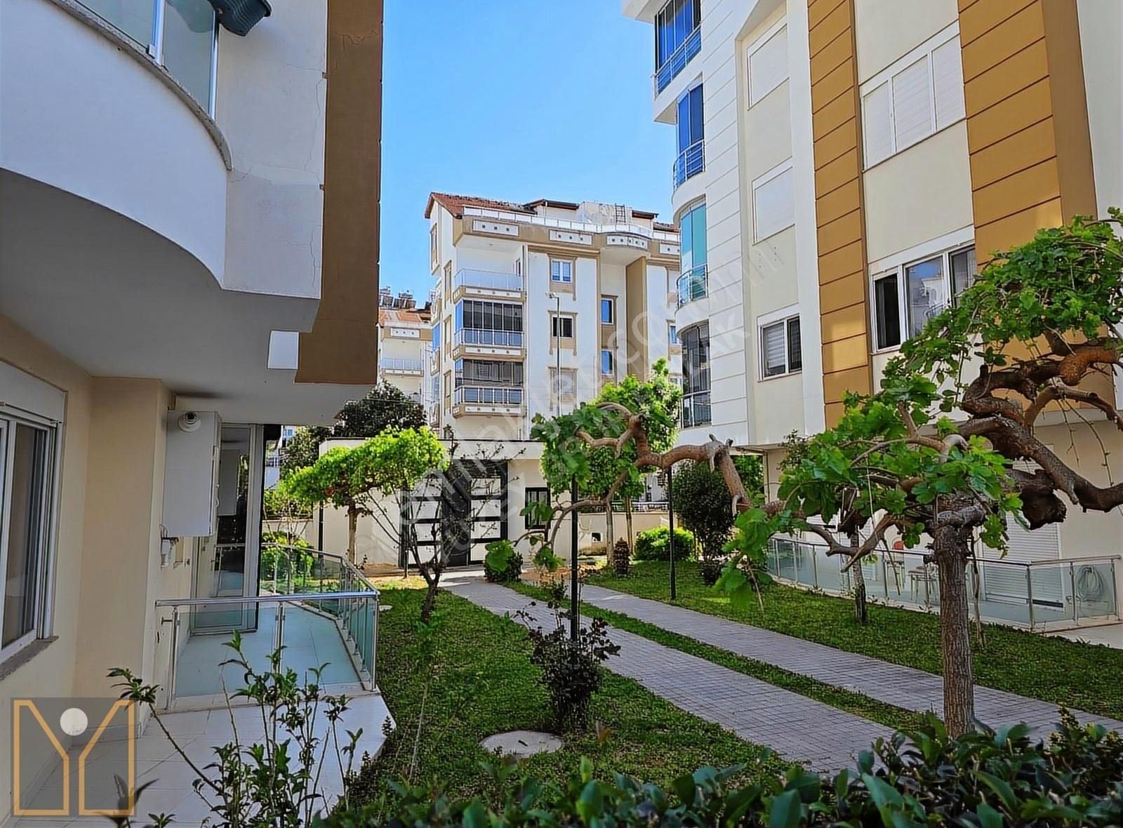 Havuzlu, Otoparklı Sitede, Denize Caddeye Yakın 2+1 Lüks Daire - Görsel 13