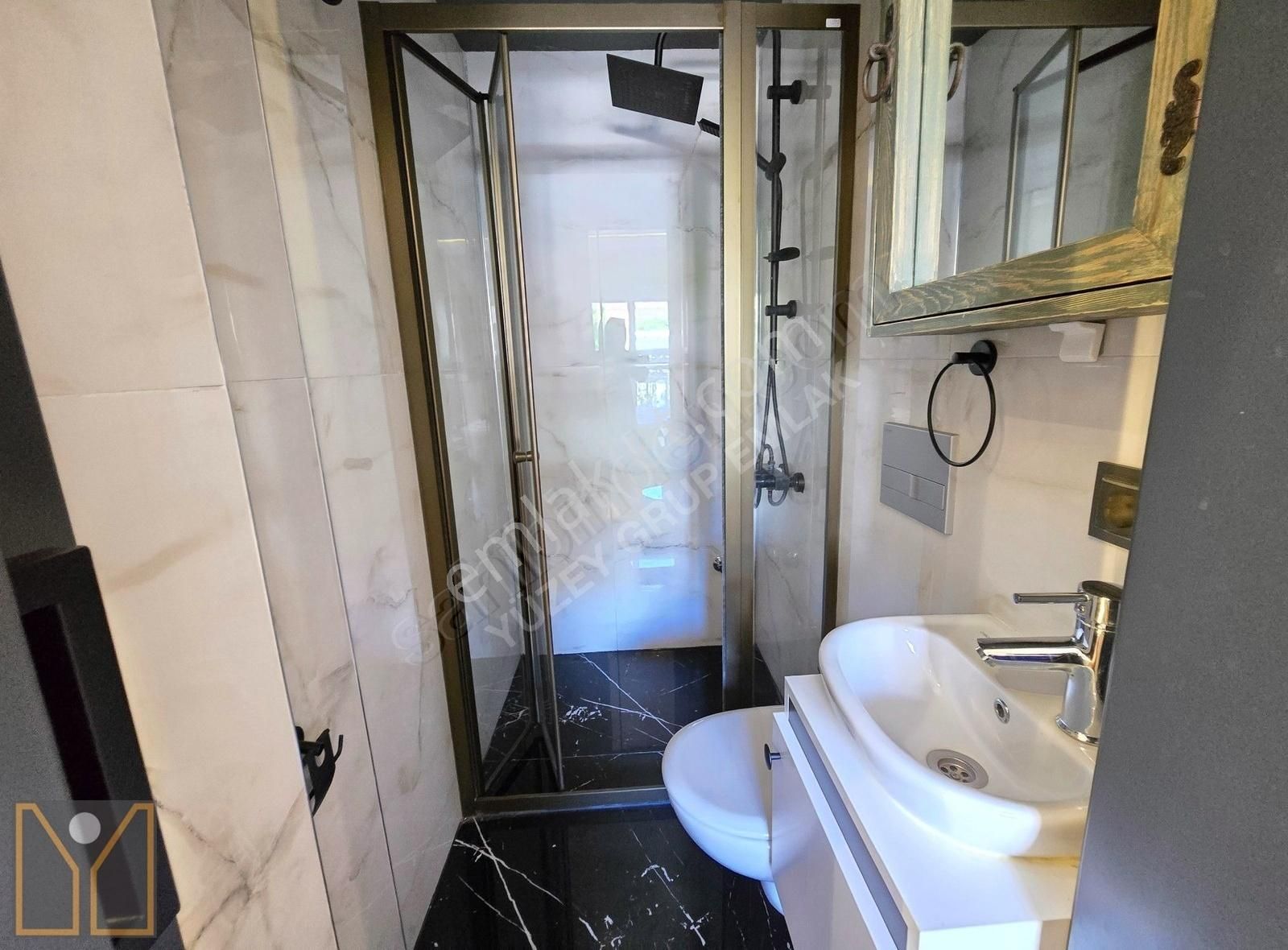 Havuzlu, Otoparklı Sitede, Denize Caddeye Yakın 2+1 Lüks Daire - Görsel 5