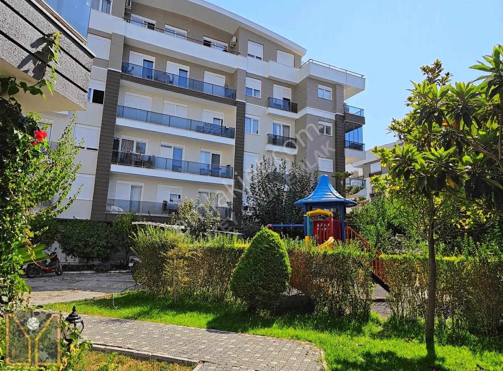 Bölgenin Enbüyük Güvenlikli Huzurlu Aile Sitesinde Ferah 2+1 - Görsel 27