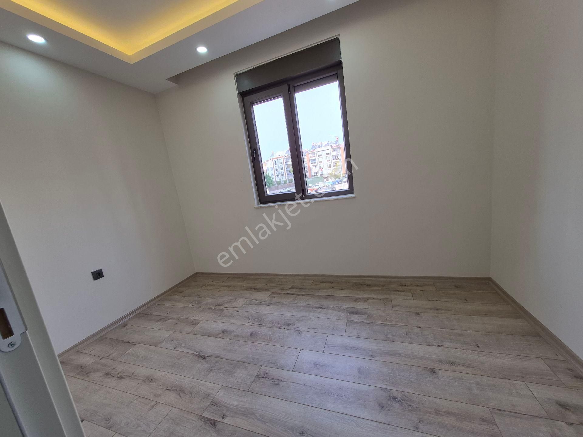 Yenigun"de Mevlanacaddesine Yakın Sıfır Binada 2+1 - Görsel 8