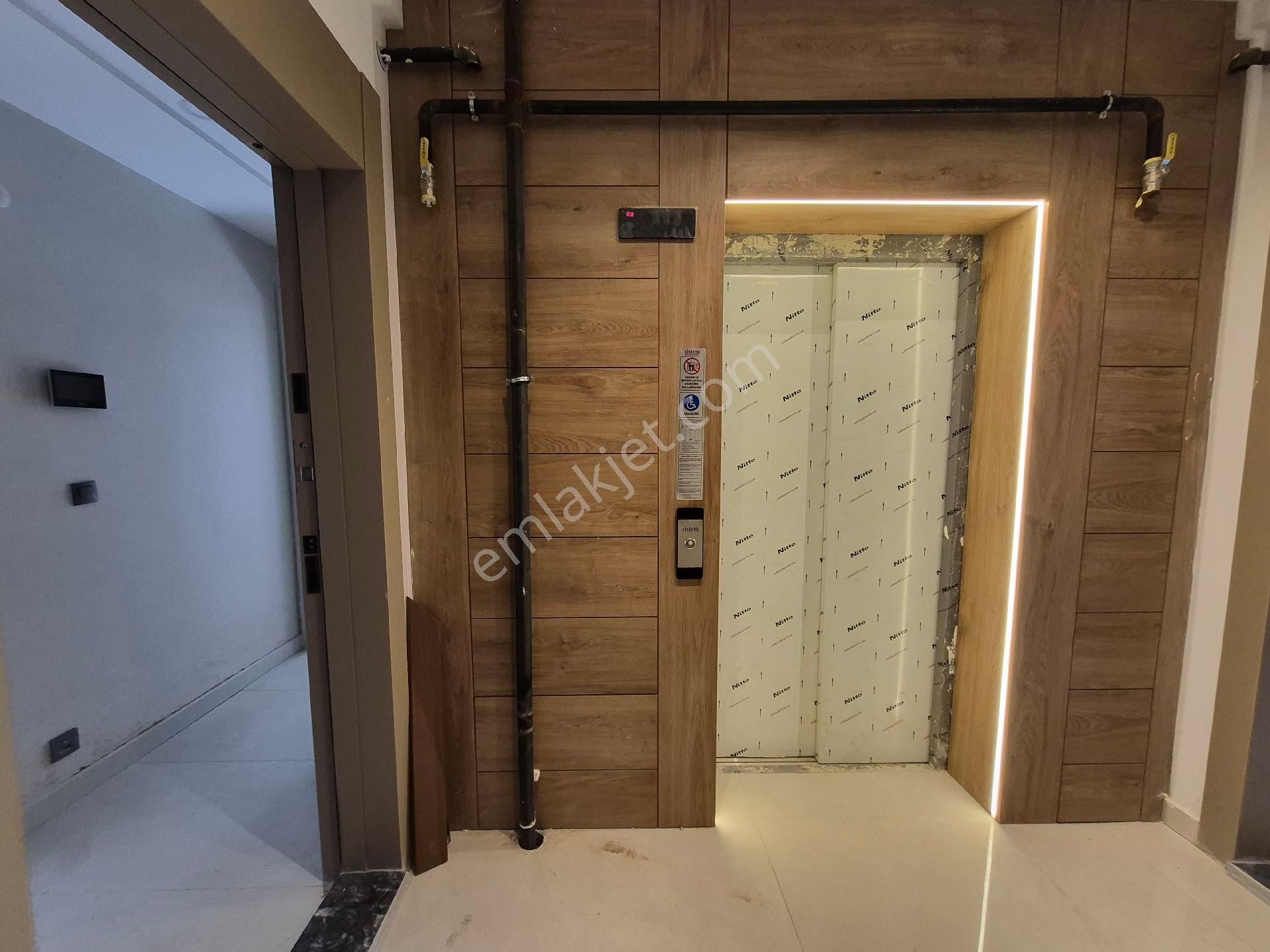 Yenigun"de Mevlanacaddesine Yakın Sıfır Binada 2+1 - Görsel 12