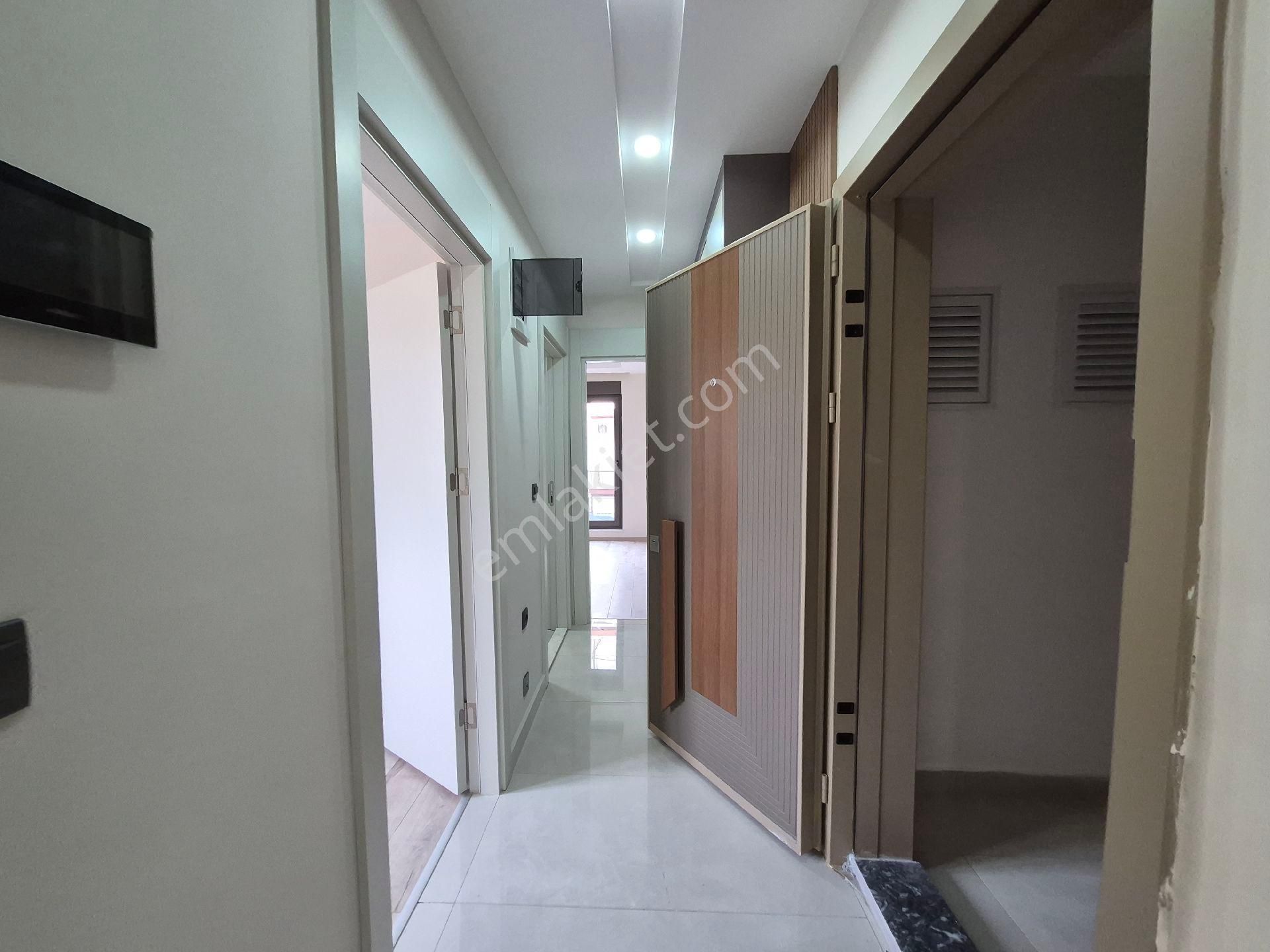 Yenigun"de Mevlanacaddesine Yakın Sıfır Binada 2+1 - Görsel 5