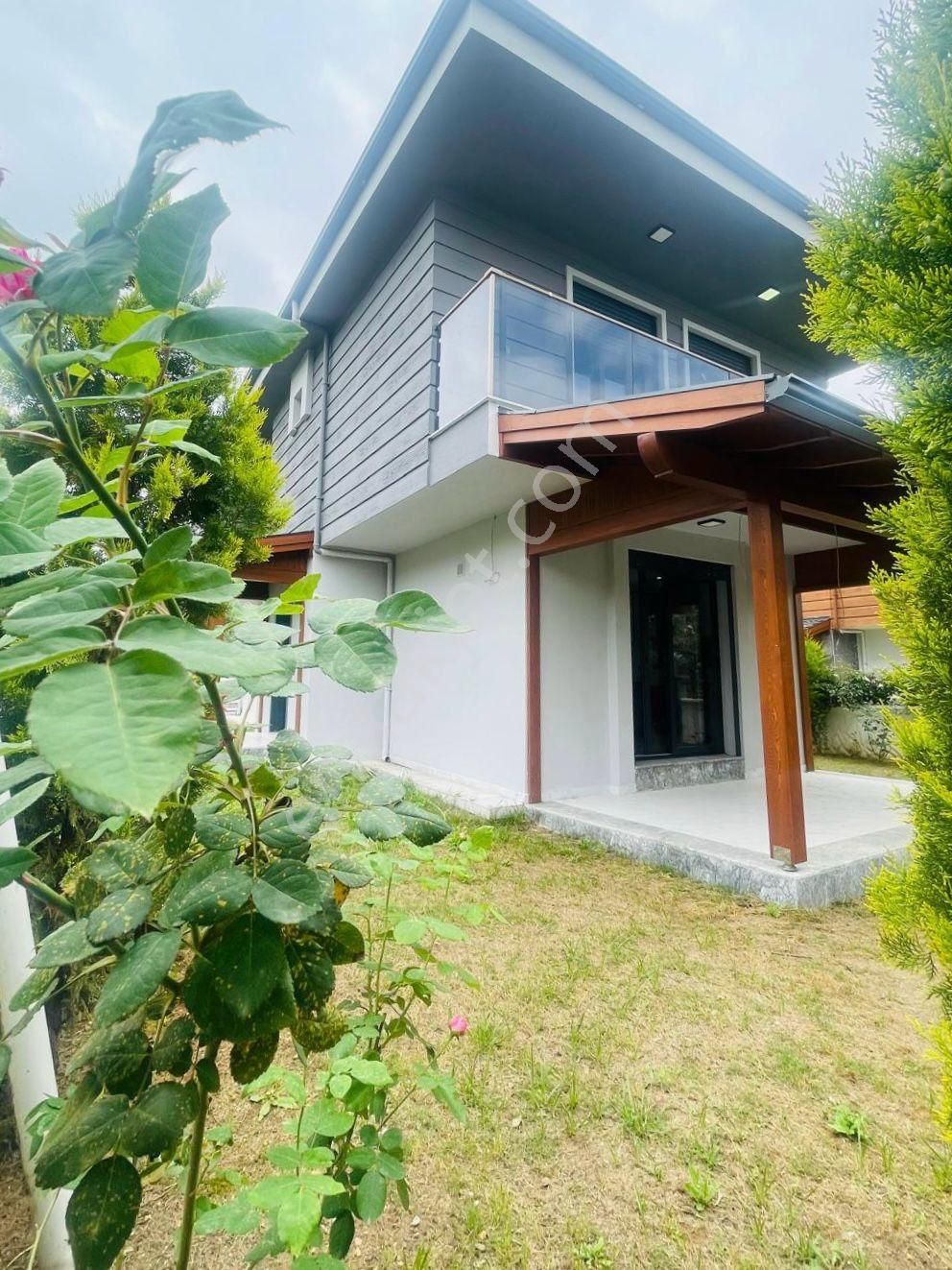 Kuşadası Davutlar’da 4 + 1 Tam Müstakil Havuzlu Villa Satılık - Görsel 14