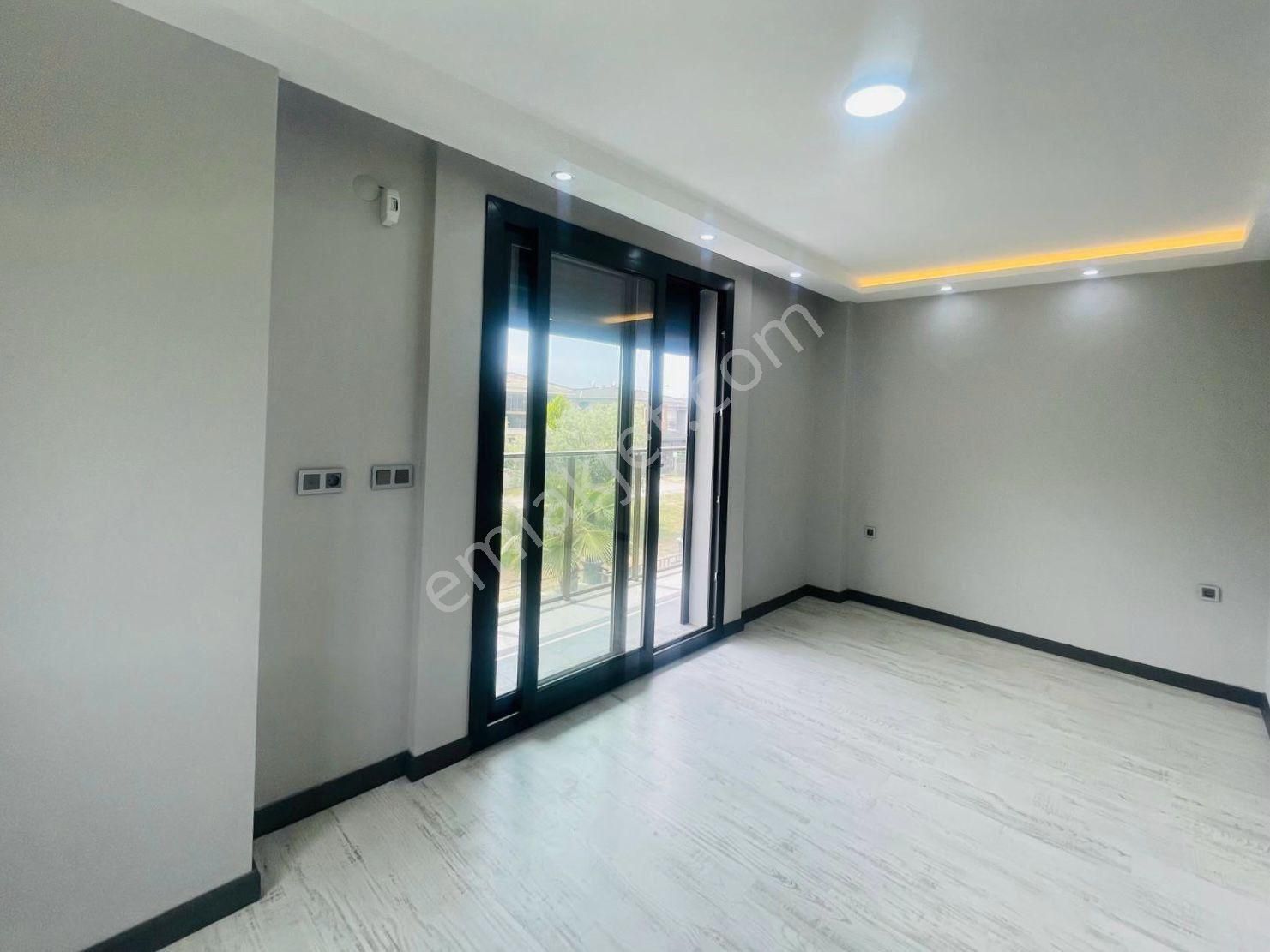 Kuşadası Davutlar’da 4 + 1 Tam Müstakil Havuzlu Villa Satılık - Görsel 15