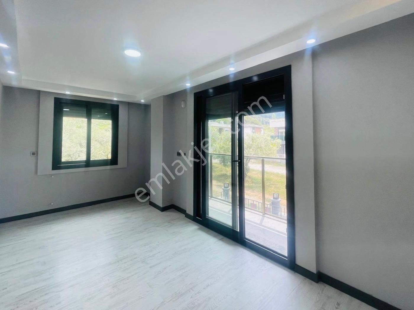 Kuşadası Davutlar’da 4 + 1 Tam Müstakil Havuzlu Villa Satılık - Görsel 4