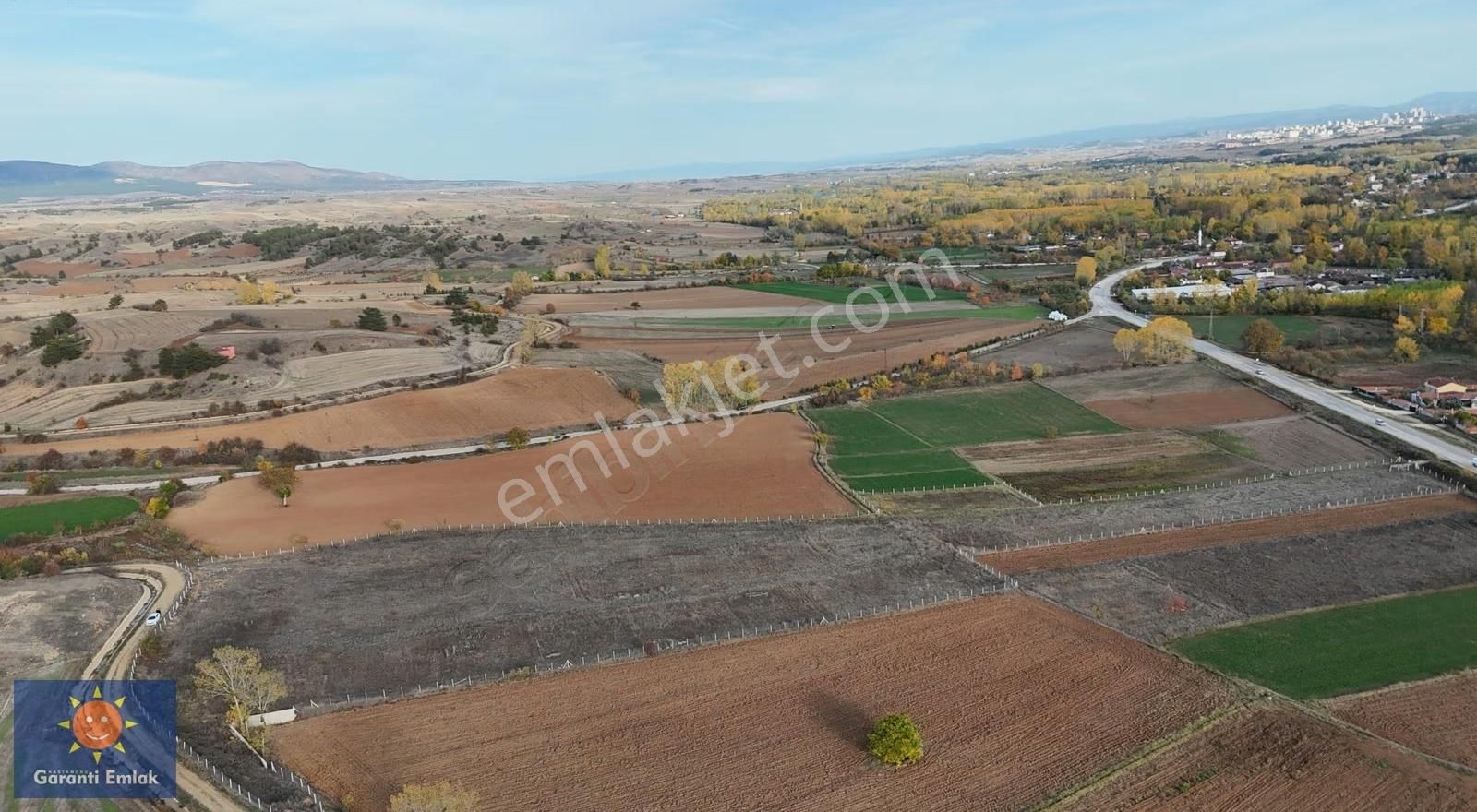 Garanti Emlak'tan / Merkeze 5 Km / Toplamda 1250m² / Hisseler - Görsel 23