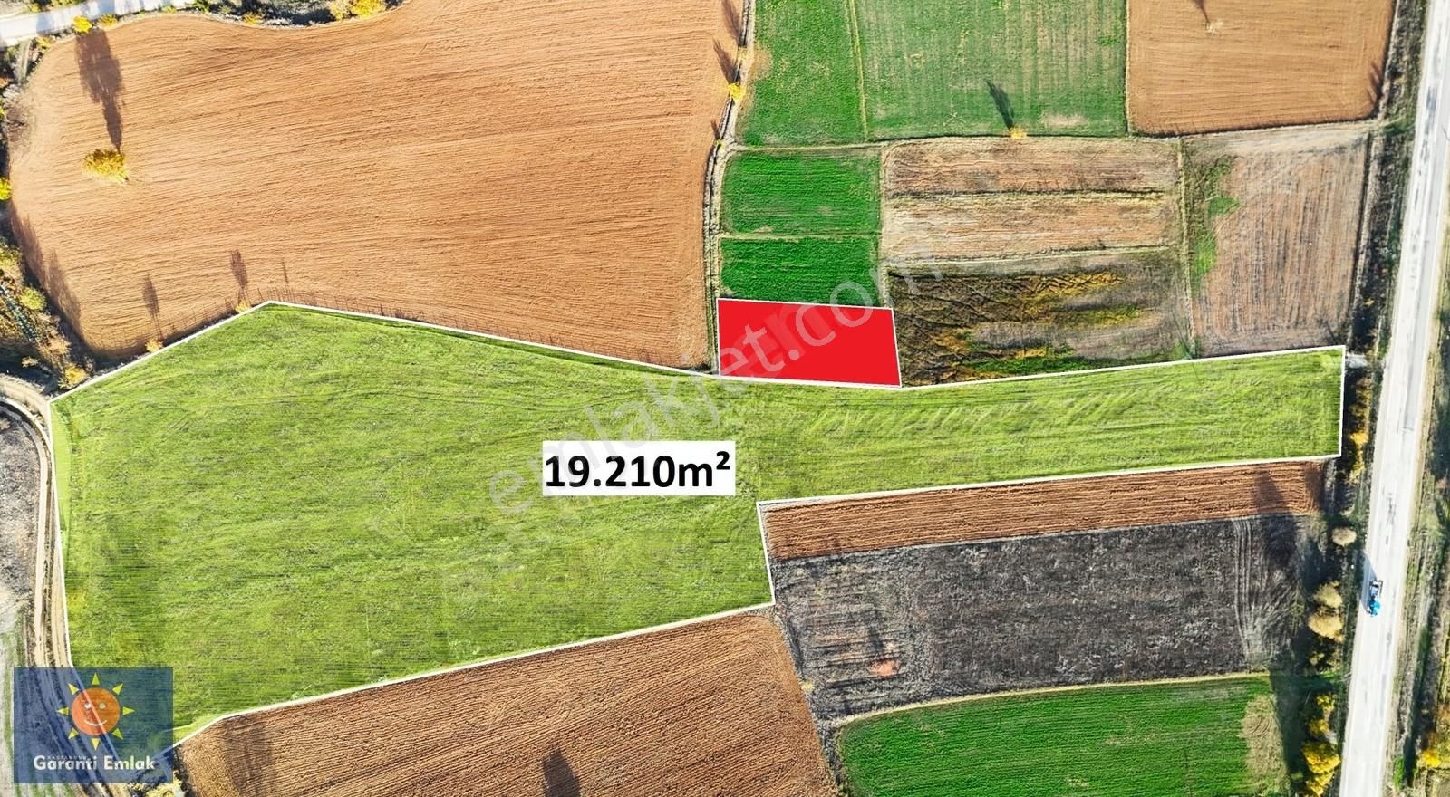 Garanti Emlak'tan / Merkeze 5 Km / Toplamda 1250m² / Hisseler - Görsel 18