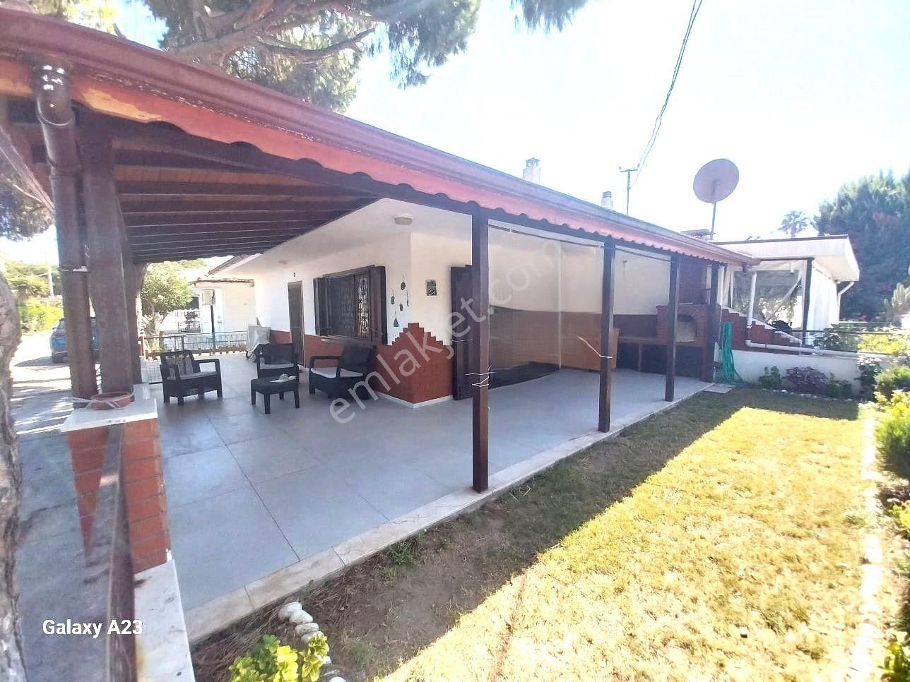 Kuşadası Karaova Da Deniz Manzaralı Denize Üçüncü Ev Köşe Konum Geniş Bahçeli Müstakil Villa - Görsel 23