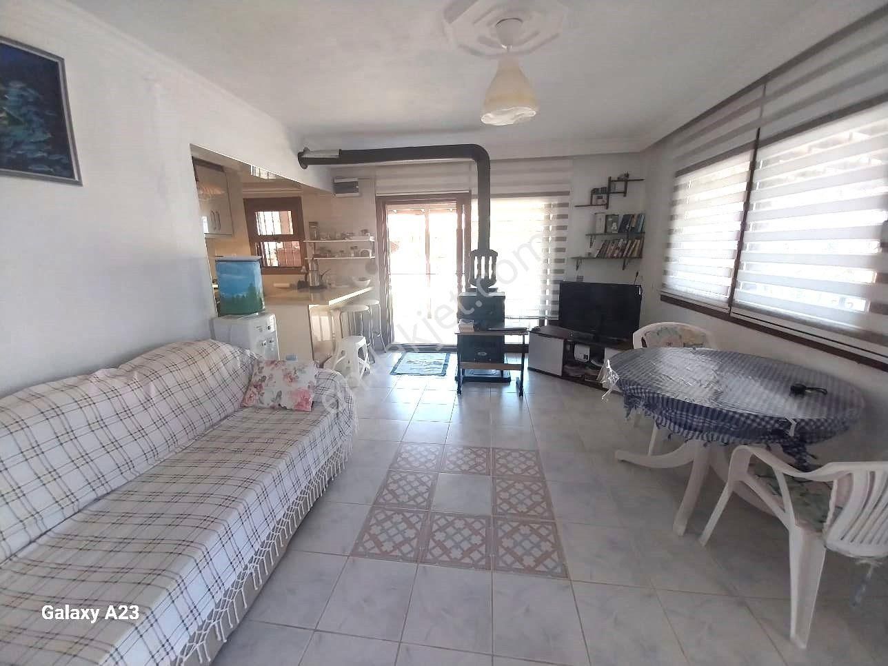 Kuşadası Karaova Da Deniz Manzaralı Denize Üçüncü Ev Köşe Konum Geniş Bahçeli Müstakil Villa - Görsel 11