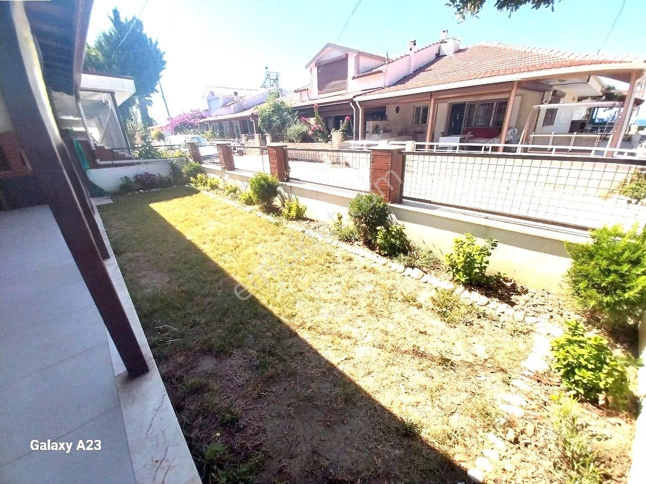 Kuşadası Karaova Da Deniz Manzaralı Denize Üçüncü Ev Köşe Konum Geniş Bahçeli Müstakil Villa - Görsel 5