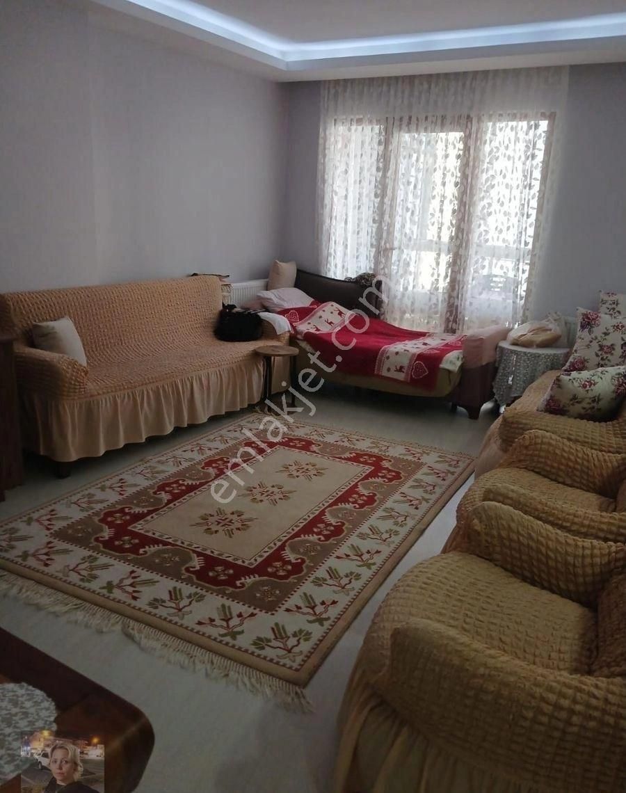 Büşra Gayrimenkulden Satılık Daire 3+1 Kat3 Bina Yaşı 4 Asansörlü 130m2 Masrafsız - Görsel 4