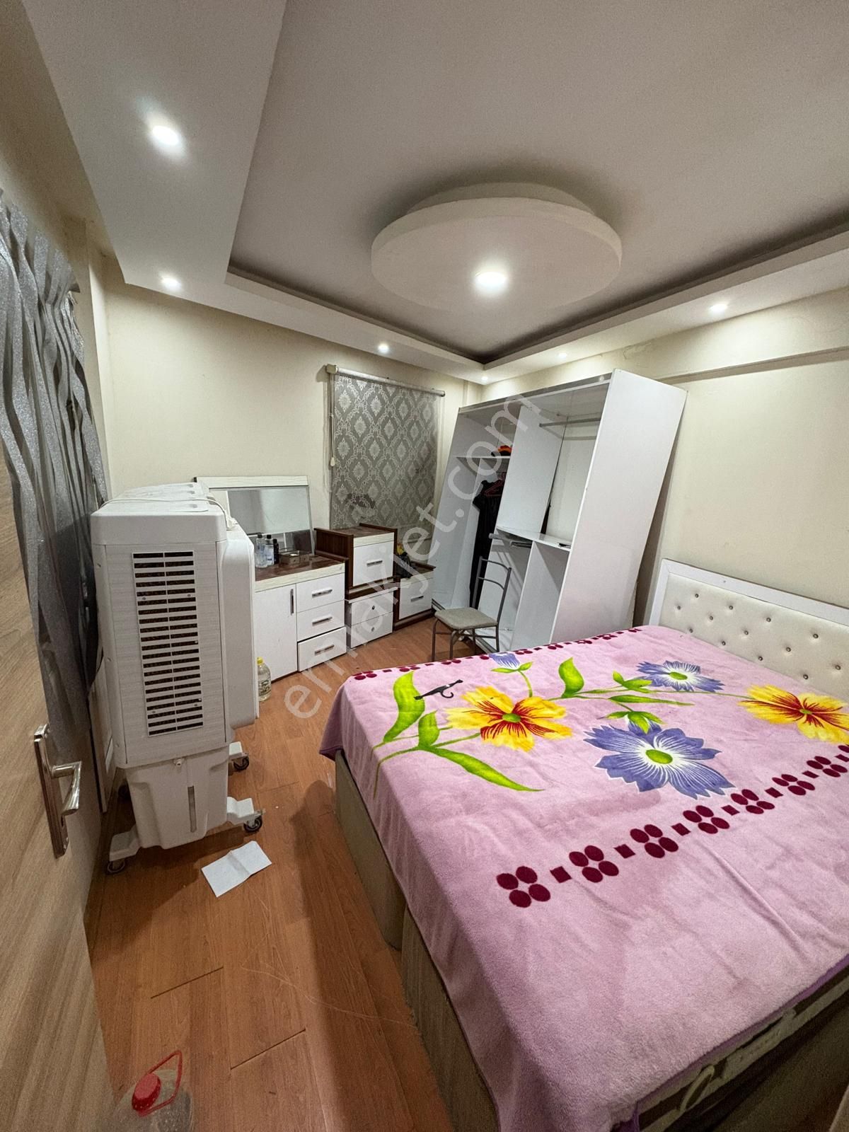 Turpa'dan Karabağlar Peker’de Satılık Bina | 2 Dükkan + 3+1 Daire + Çatı Alanı - Görsel 9