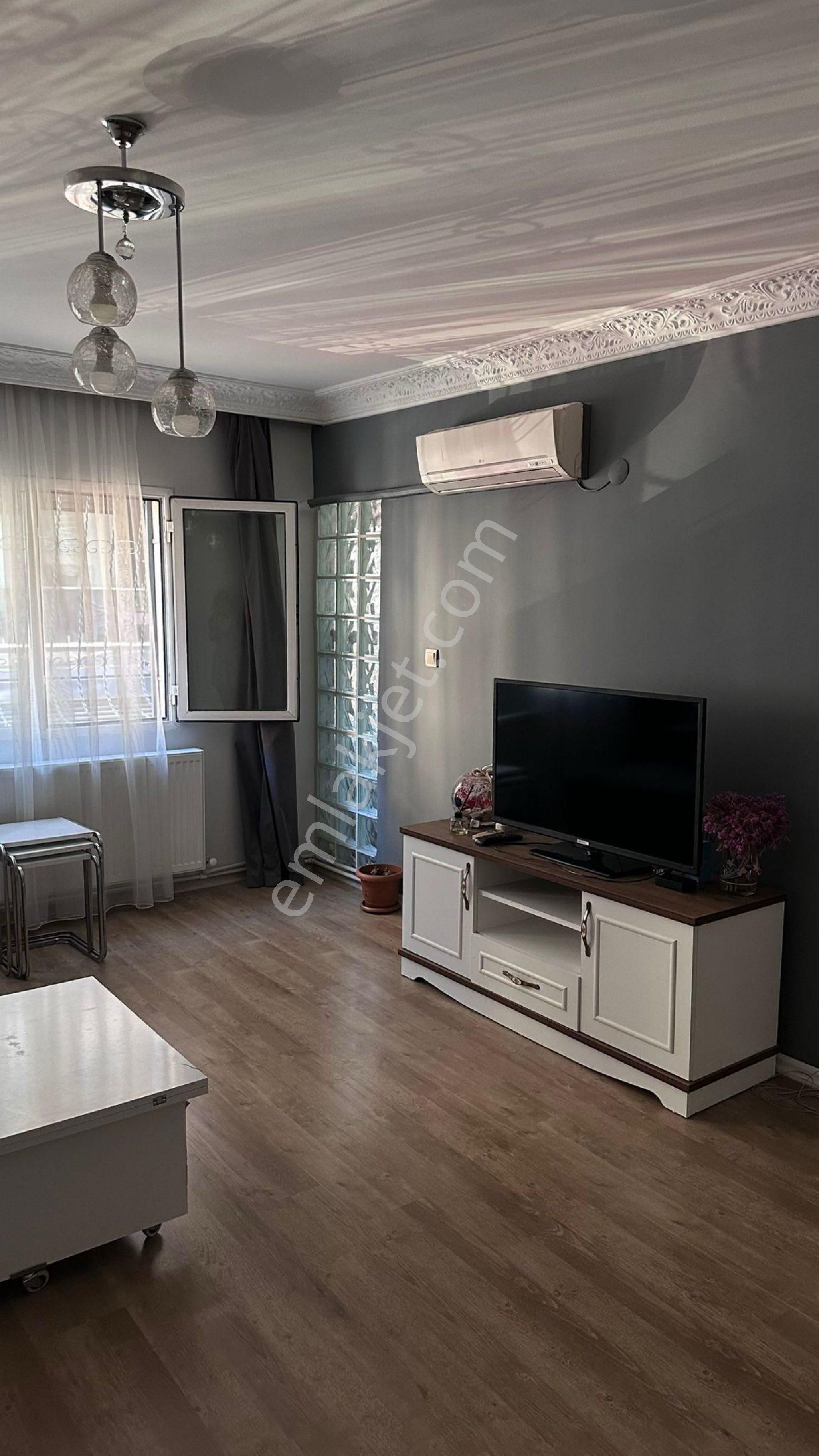 Özmert Gayrimenkulden Lüks Eşyalı 2+1 Üçyol Metroya 2 Dk Mesafede Doğalgazlı