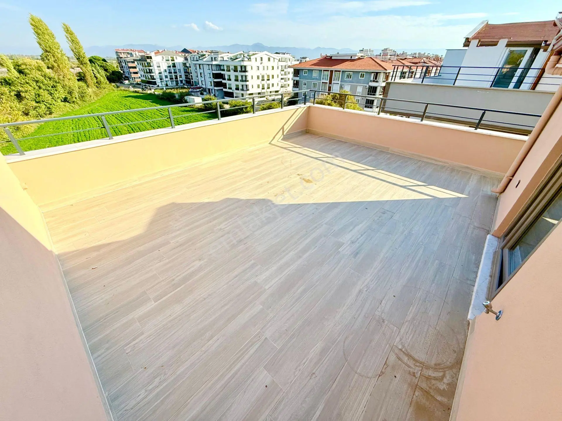 ▶ ▶ Akçay Körfez'den Doğa Manzaralı Geniş Teraslı Asansörlü 3+1 Dubleks Daire