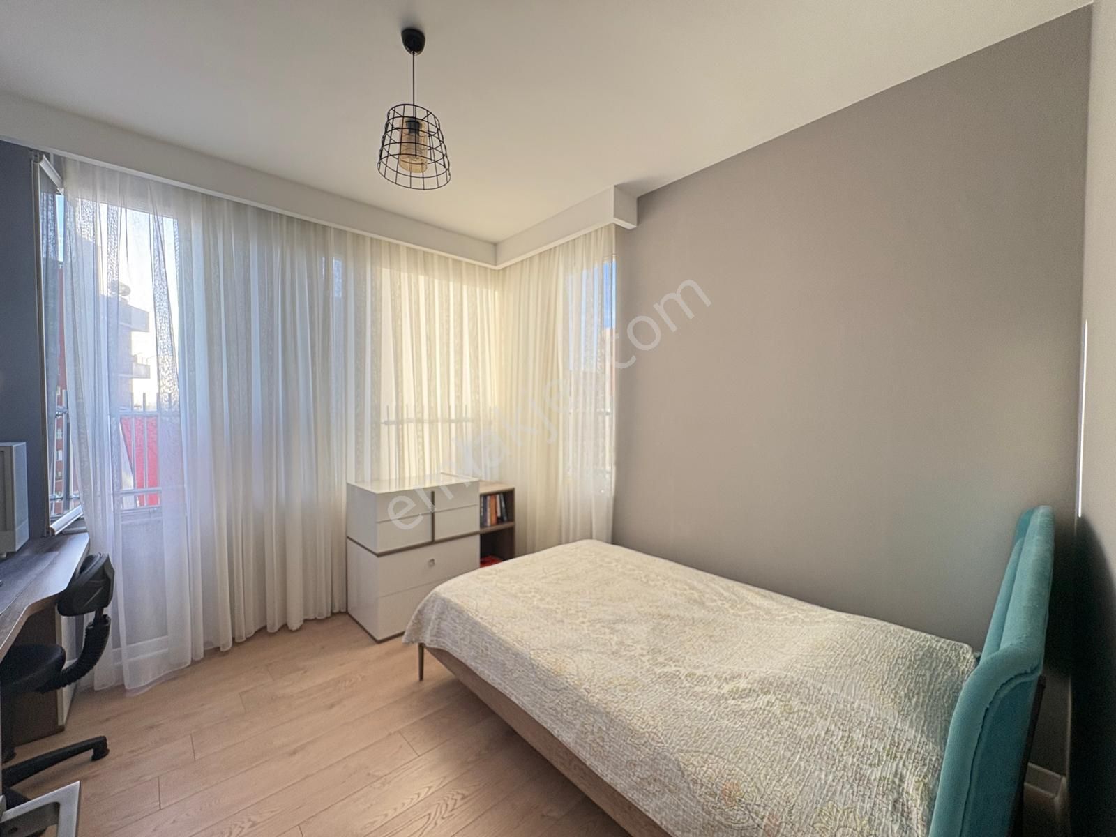 Prestij'den Mezitli Akdeniz'de Güvenlikli Havuzlu Site'de 3+1 Daire - Görsel 11