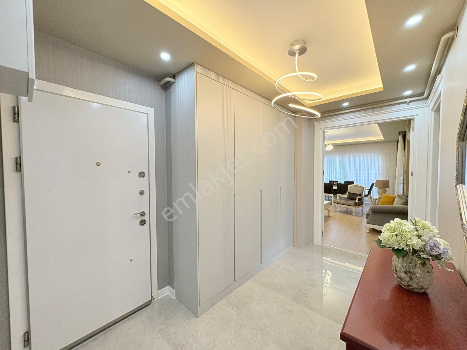 Prestij'den Mezitli Akdeniz'de Güvenlikli Havuzlu Site'de 3+1 Daire - Görsel 18