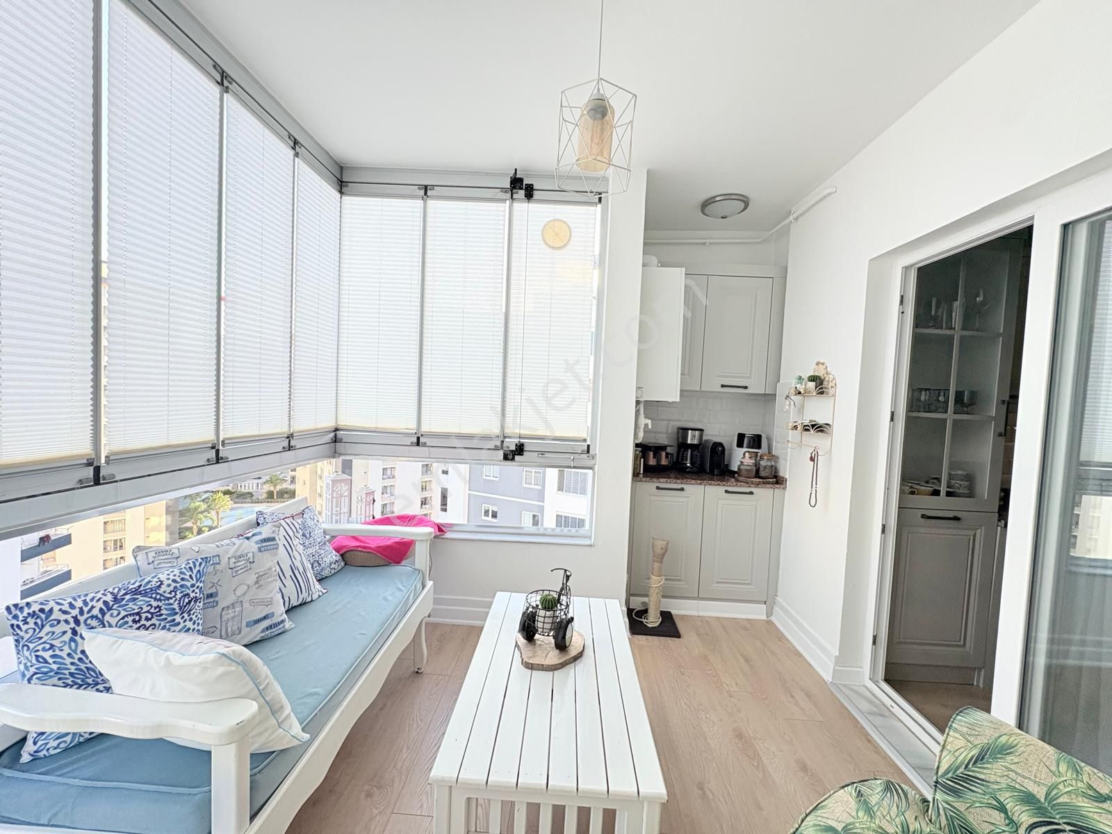 Prestij'den Mezitli Akdeniz'de Güvenlikli Havuzlu Site'de 3+1 Daire - Görsel 25