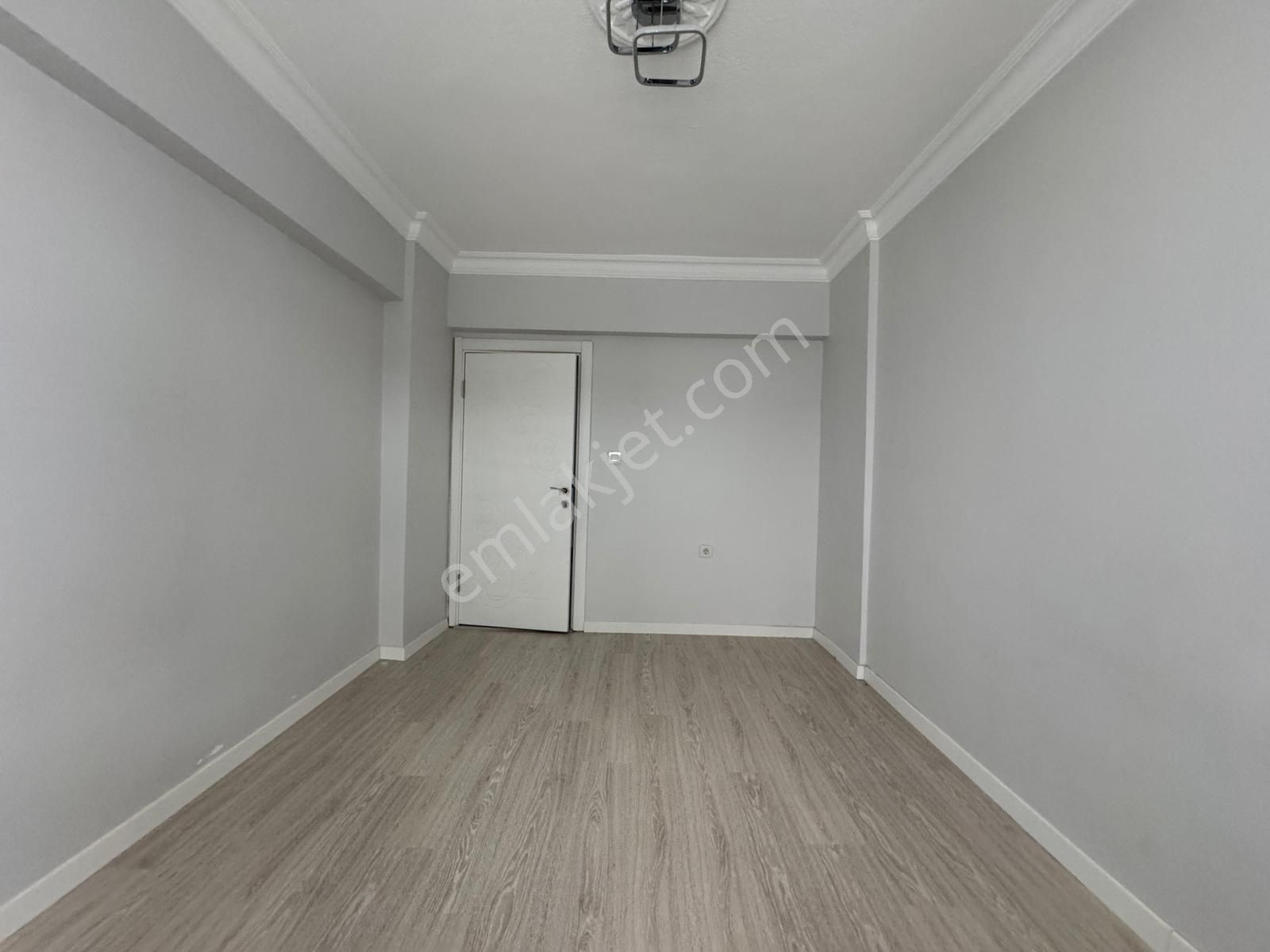 Engin Emlak'tan Full Yapılı Kat Konumunda Y. Giriş 3+1 Daire - Görsel 12