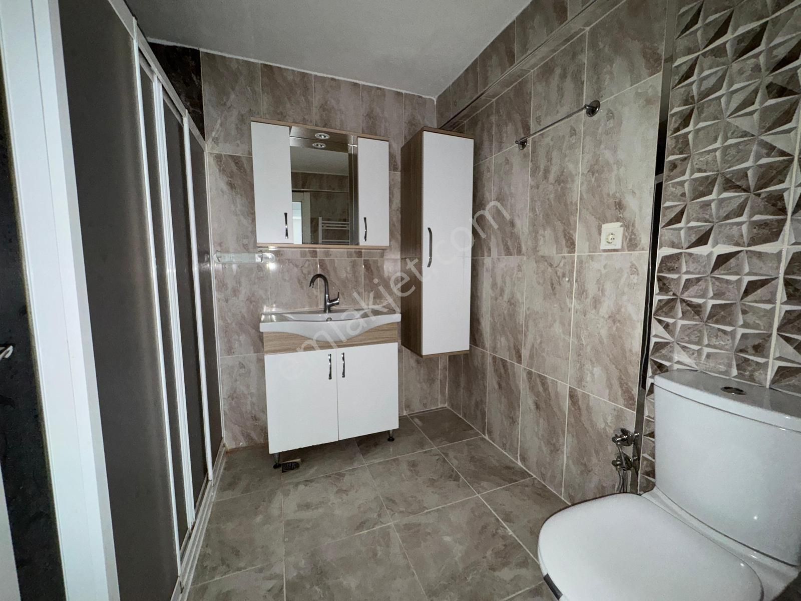 Engin Emlak'tan Full Yapılı Kat Konumunda Y. Giriş 3+1 Daire - Görsel 17