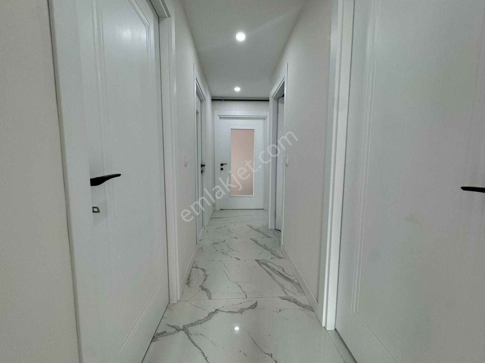 İstanbul House'dan B.evler Ömürkent 'de 3+1 Ara Kat Sıfır Daire - Görsel 16