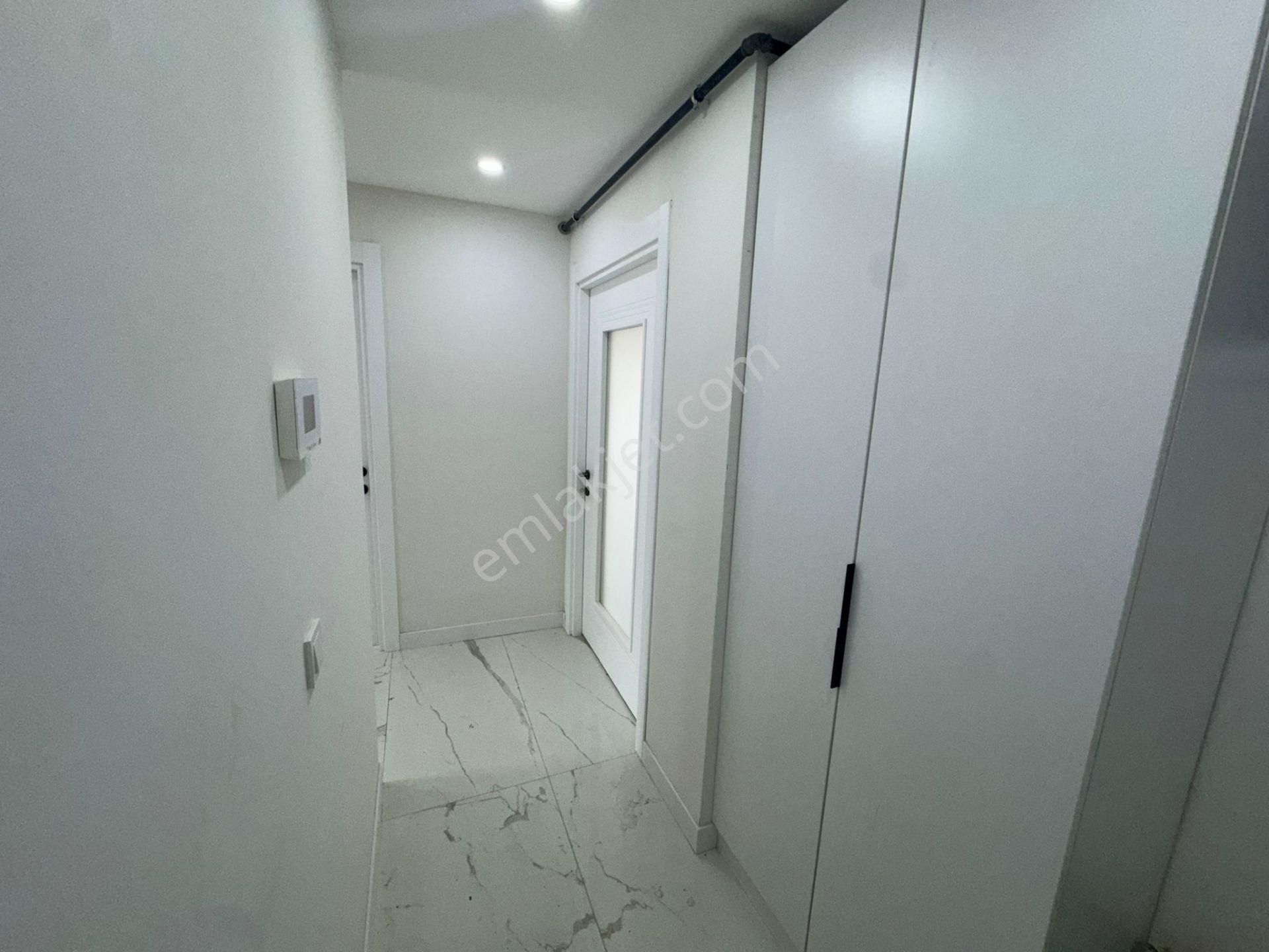 İstanbul House'dan B.evler Ömürkent 'de 3+1 Ara Kat Sıfır Daire - Görsel 22