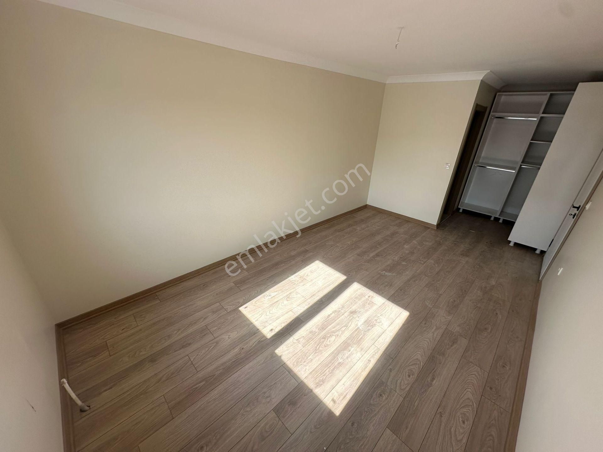 Cadde Üzeri Çift 6+2 Full Yapılı Fırsat Daire - Görsel 13