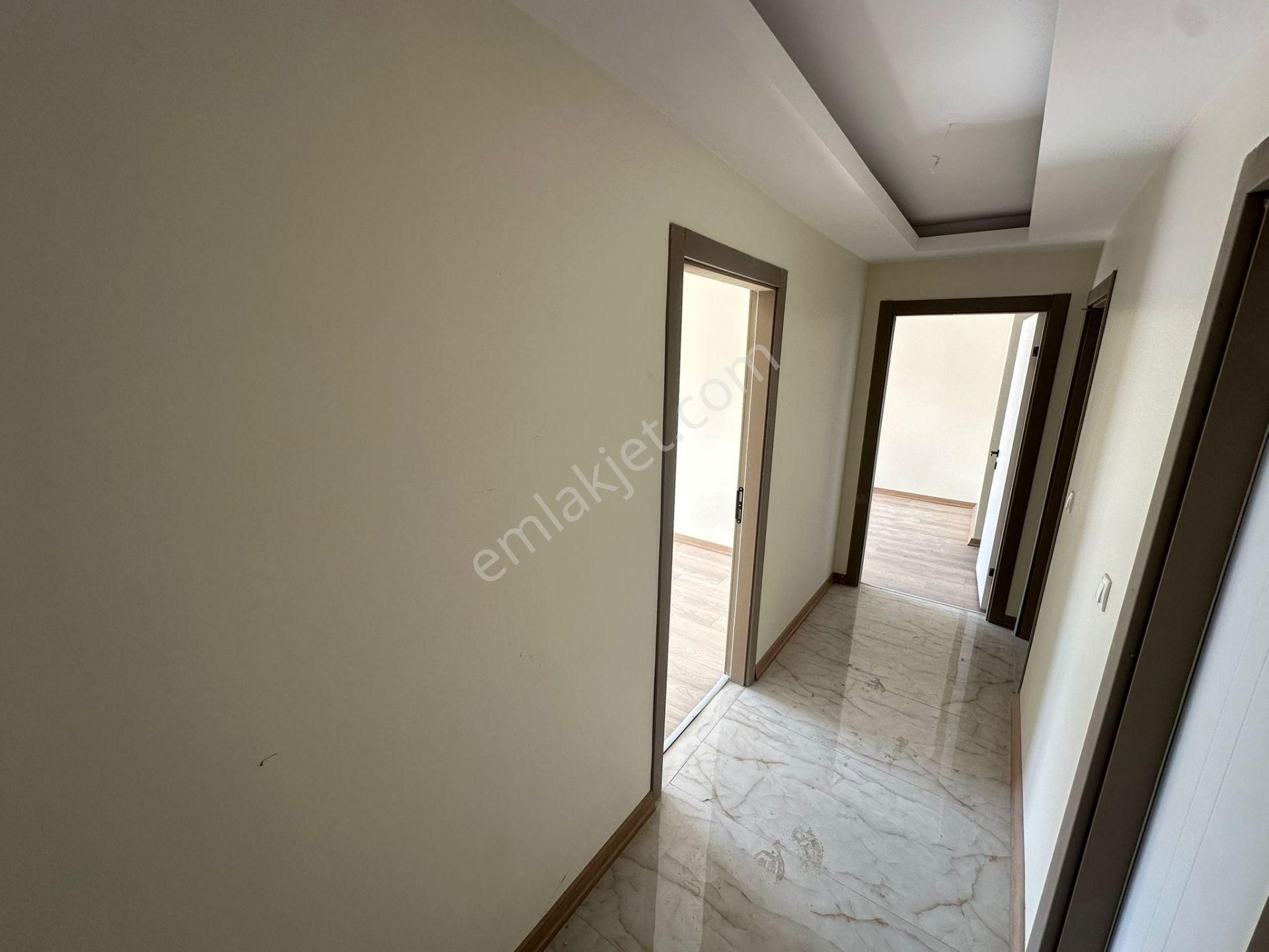 Cadde Üzeri Çift 6+2 Full Yapılı Fırsat Daire - Görsel 17