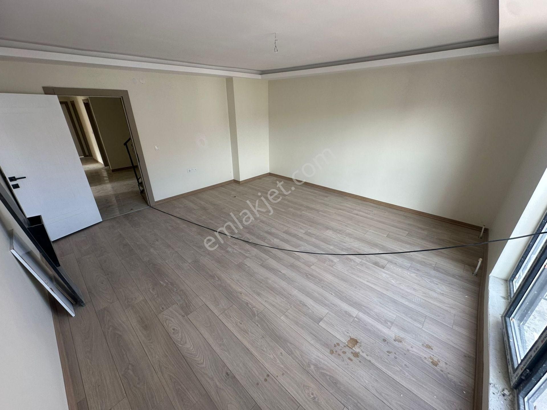 Cadde Üzeri Çift 6+2 Full Yapılı Fırsat Daire - Görsel 20