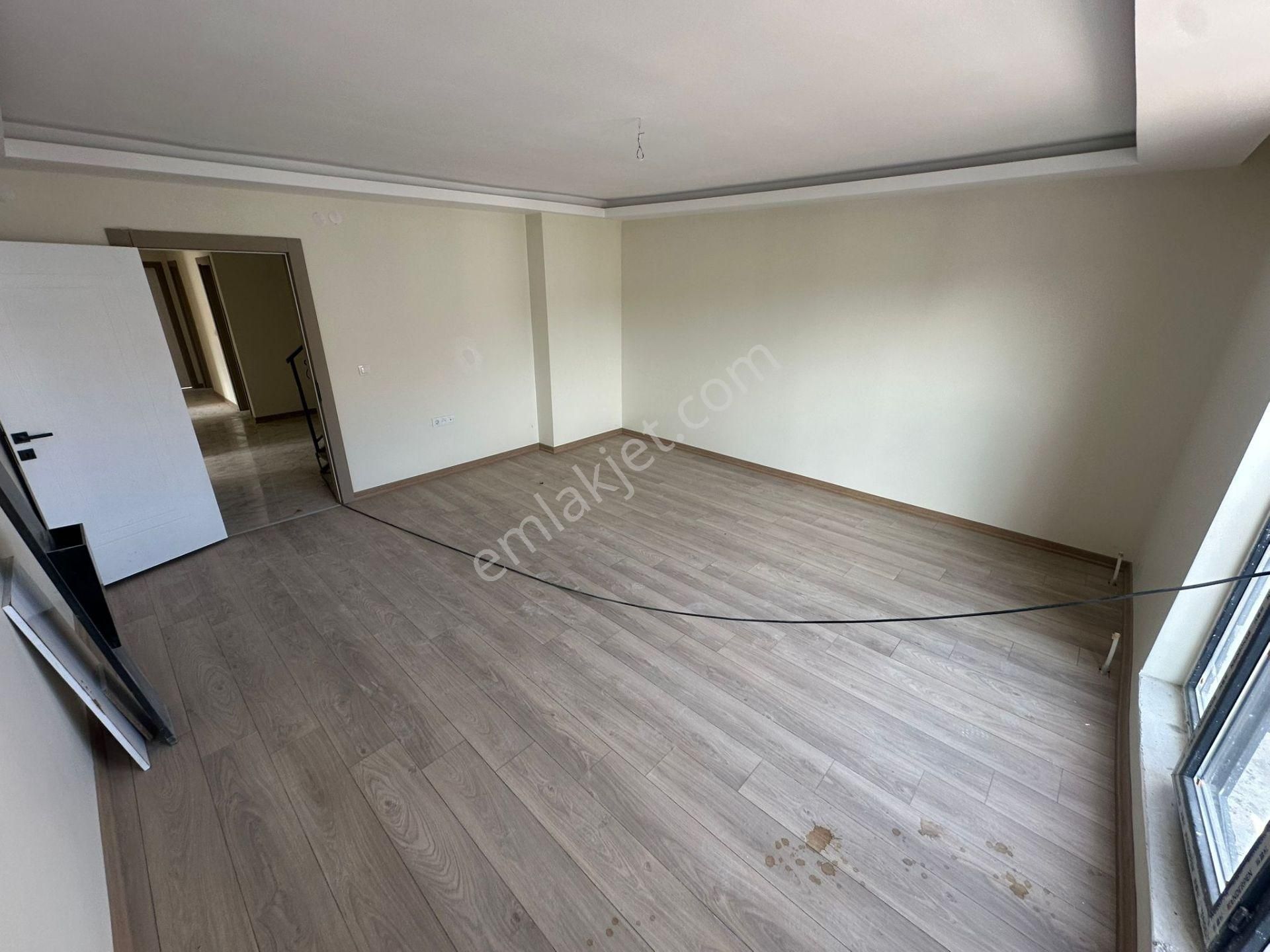 Cadde Üzeri Çift 6+2 Full Yapılı Fırsat Daire - Görsel 21