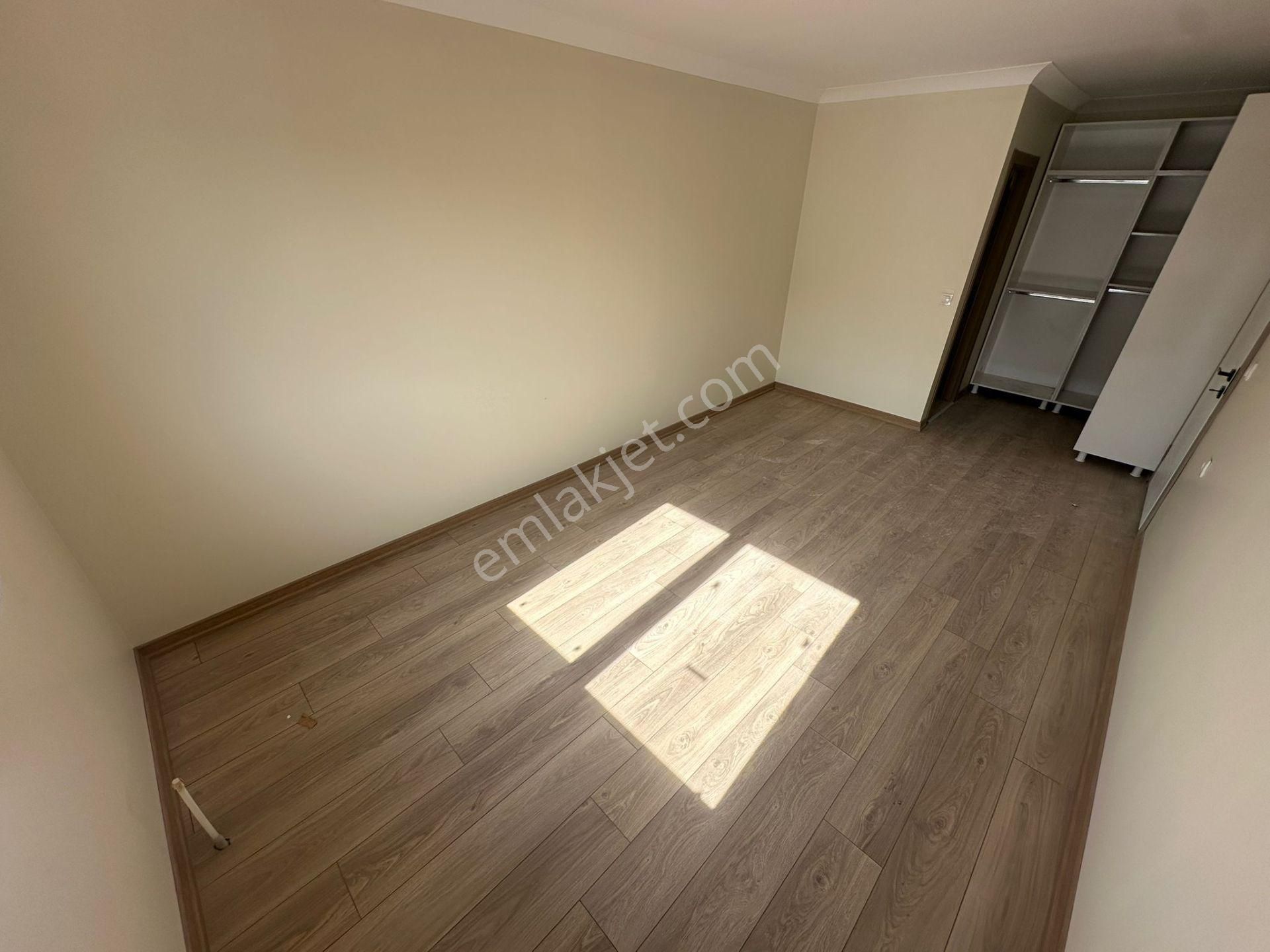 Cadde Üzeri Çift 6+2 Full Yapılı Fırsat Daire - Görsel 7