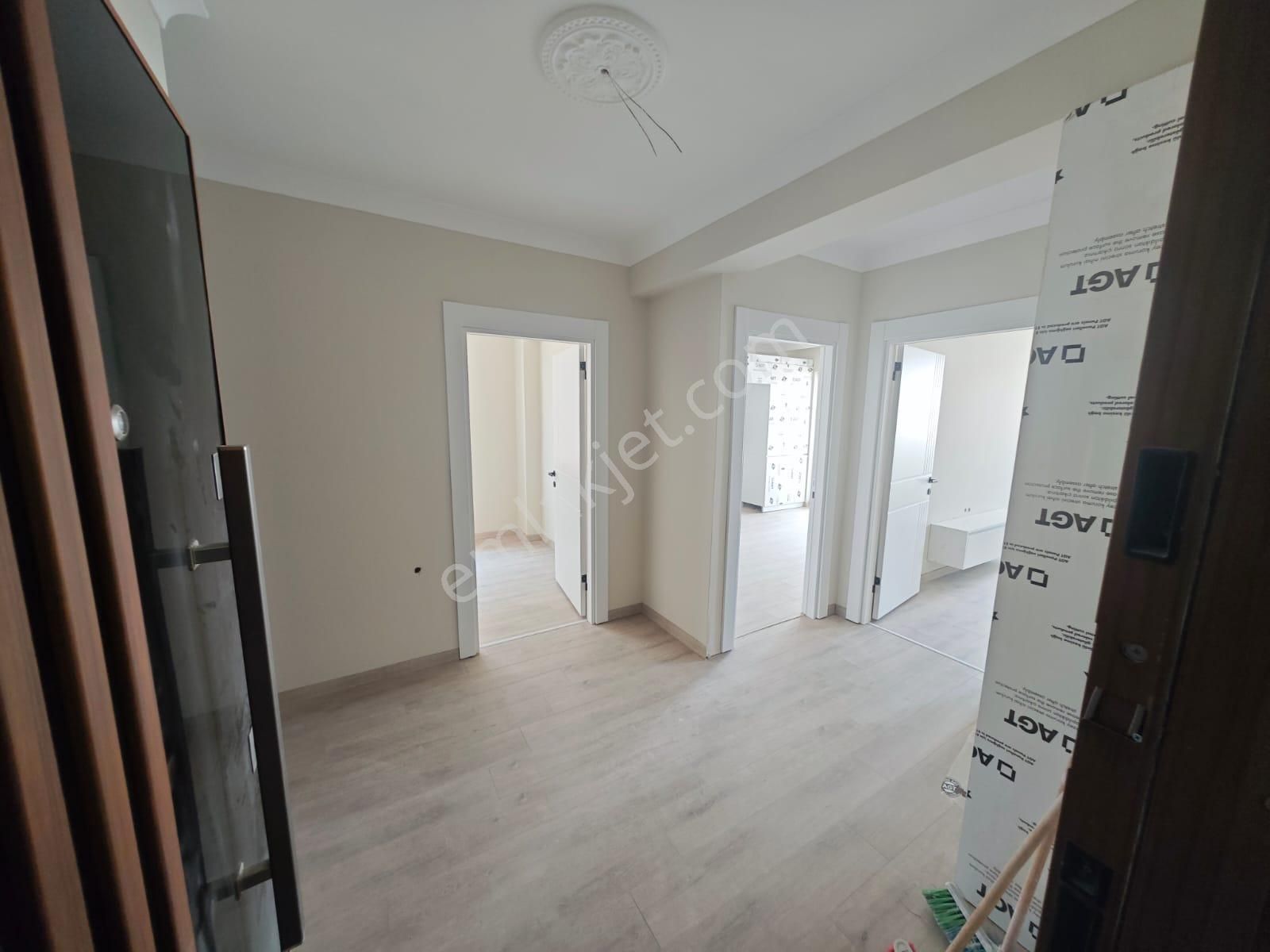 Cadde Üzeri Çift 6+2 Full Yapılı Fırsat Daire - Görsel 23