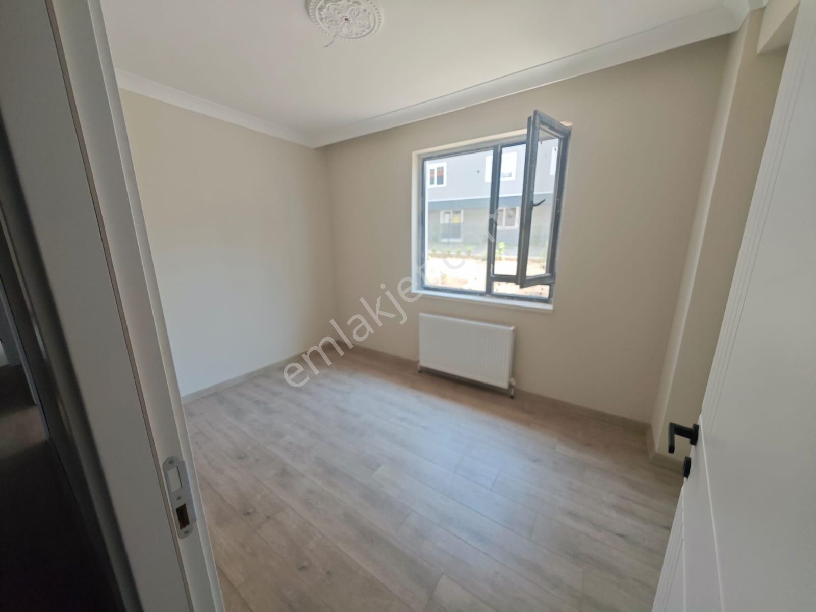 Cadde Üzeri Çift 6+2 Full Yapılı Fırsat Daire - Görsel 26