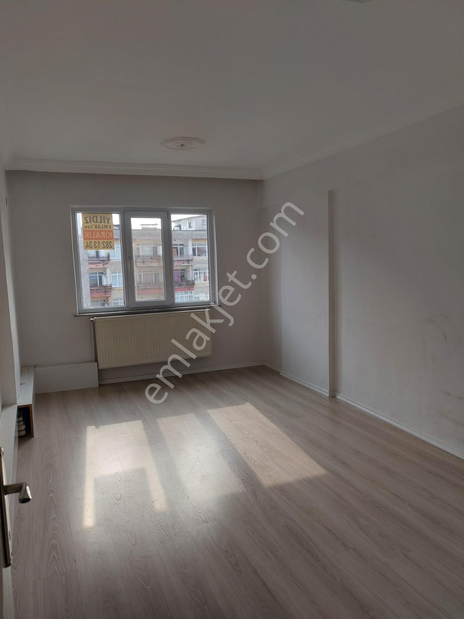 Yıldız Gayrimenkul'den Katlı Pazar Arkası Kiralık Daire - Görsel 4