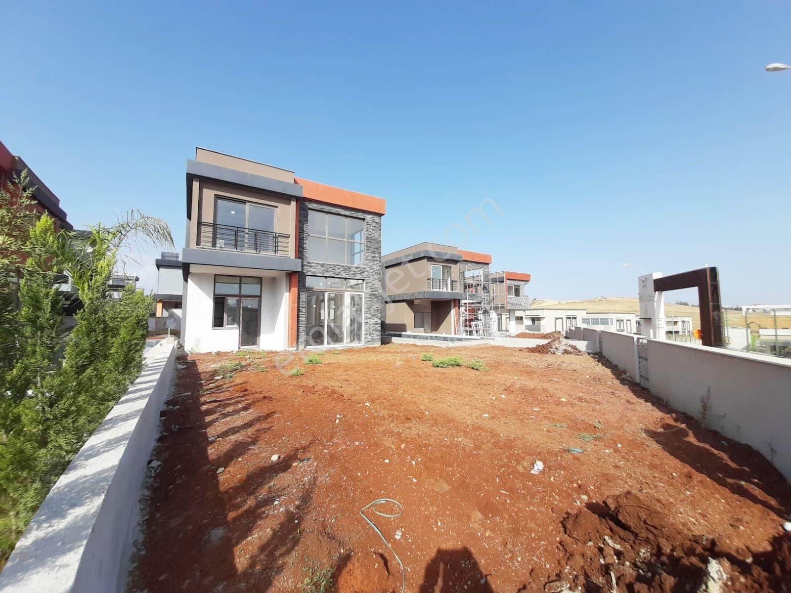 Kabasakal'da 422 M2 Arsalı Site İçi Bağımsız Bireysel Yüzme Havuzlu K. Mutfaklı Akıllı Ev Sistemli - Görsel 2