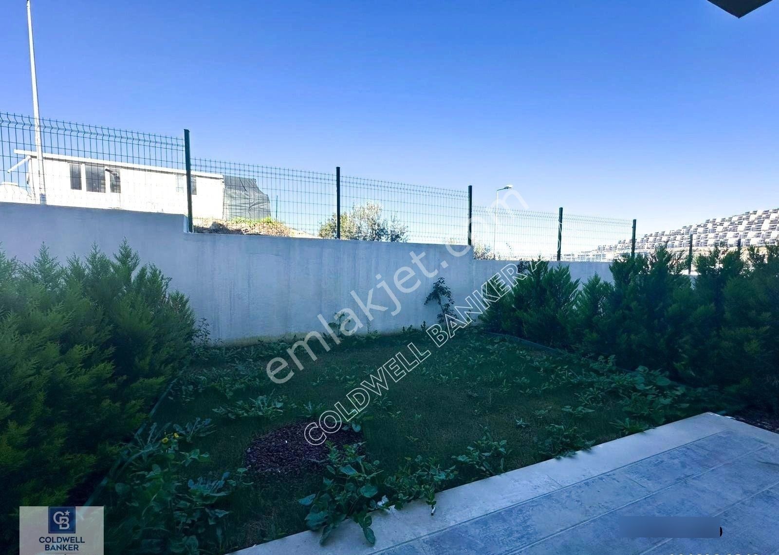 Kuşadası Değirmenderede Bahçeli, Havuzlu Sitede Kiralık Daire - Görsel 21