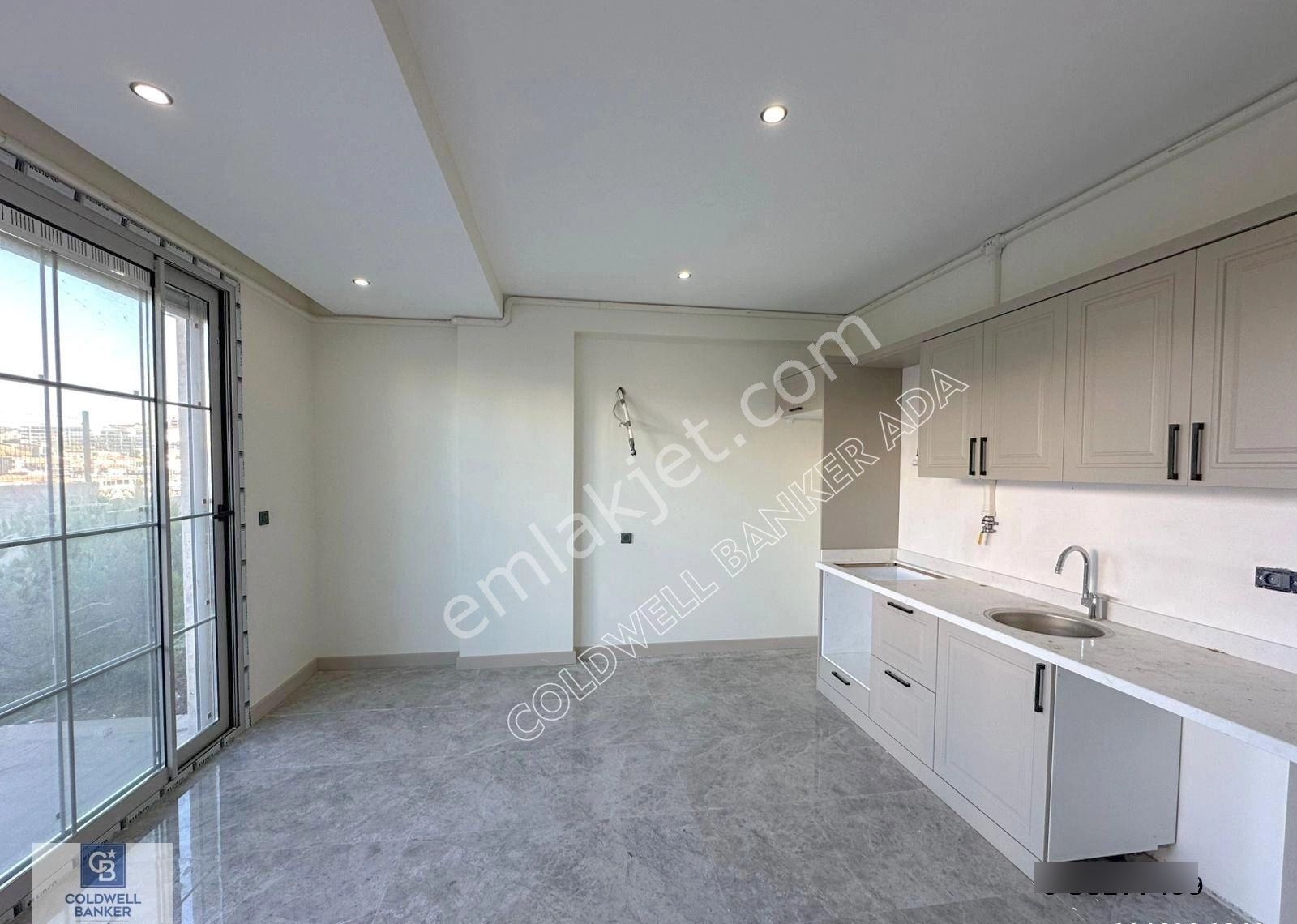 Kuşadası Değirmenderede Bahçeli, Havuzlu Sitede Kiralık Daire - Görsel 7