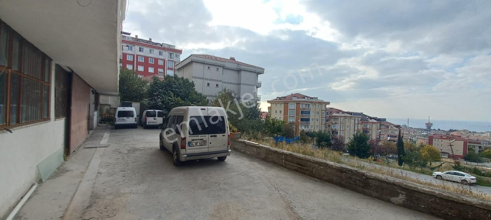 Büyükçekmece Gürpınar Deniz Manzaralı Arsa Parasına Komple Satılık Bina - Görsel 9