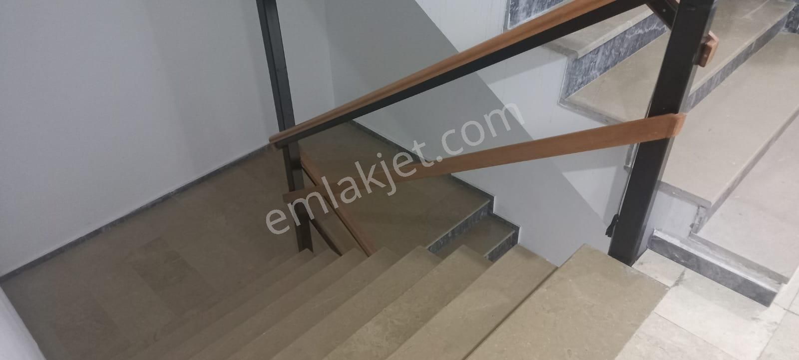 Büyükçekmece Gürpınar Deniz Manzaralı Arsa Parasına Komple Satılık Bina - Görsel 18