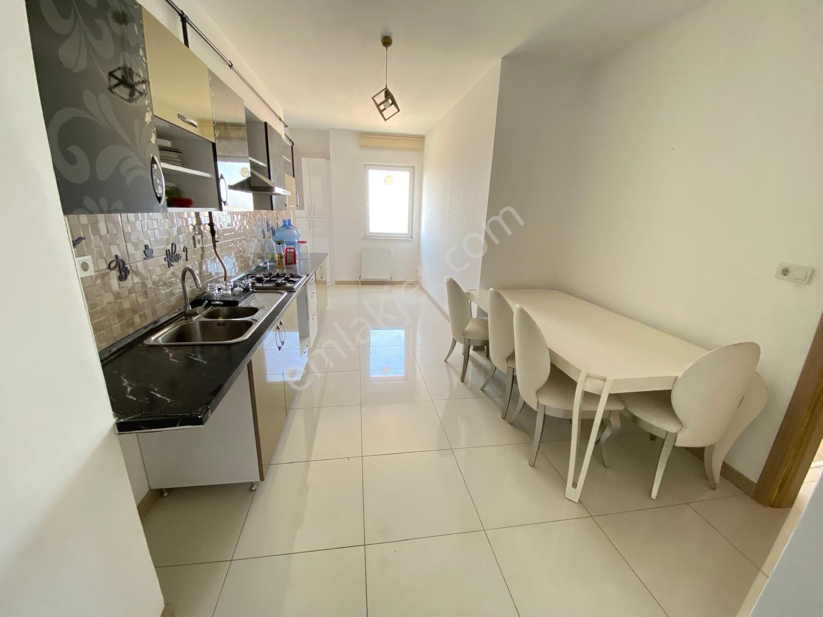 Büyükçekmece Gürpınar Deniz Manzaralı Arsa Parasına Komple Satılık Bina - Görsel 22